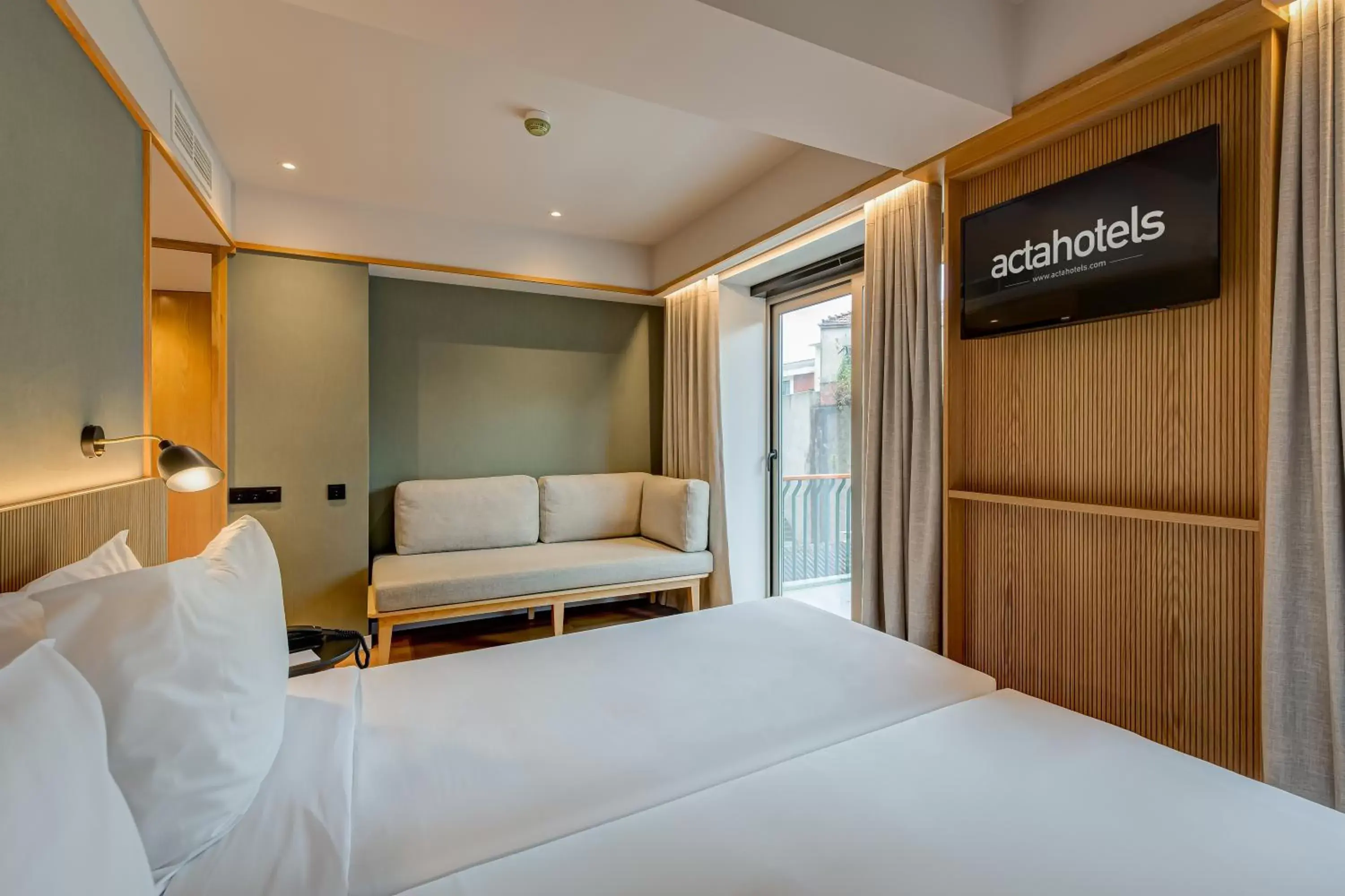 Triple Room in Acta The Clover Triple Room in Acta The Clover