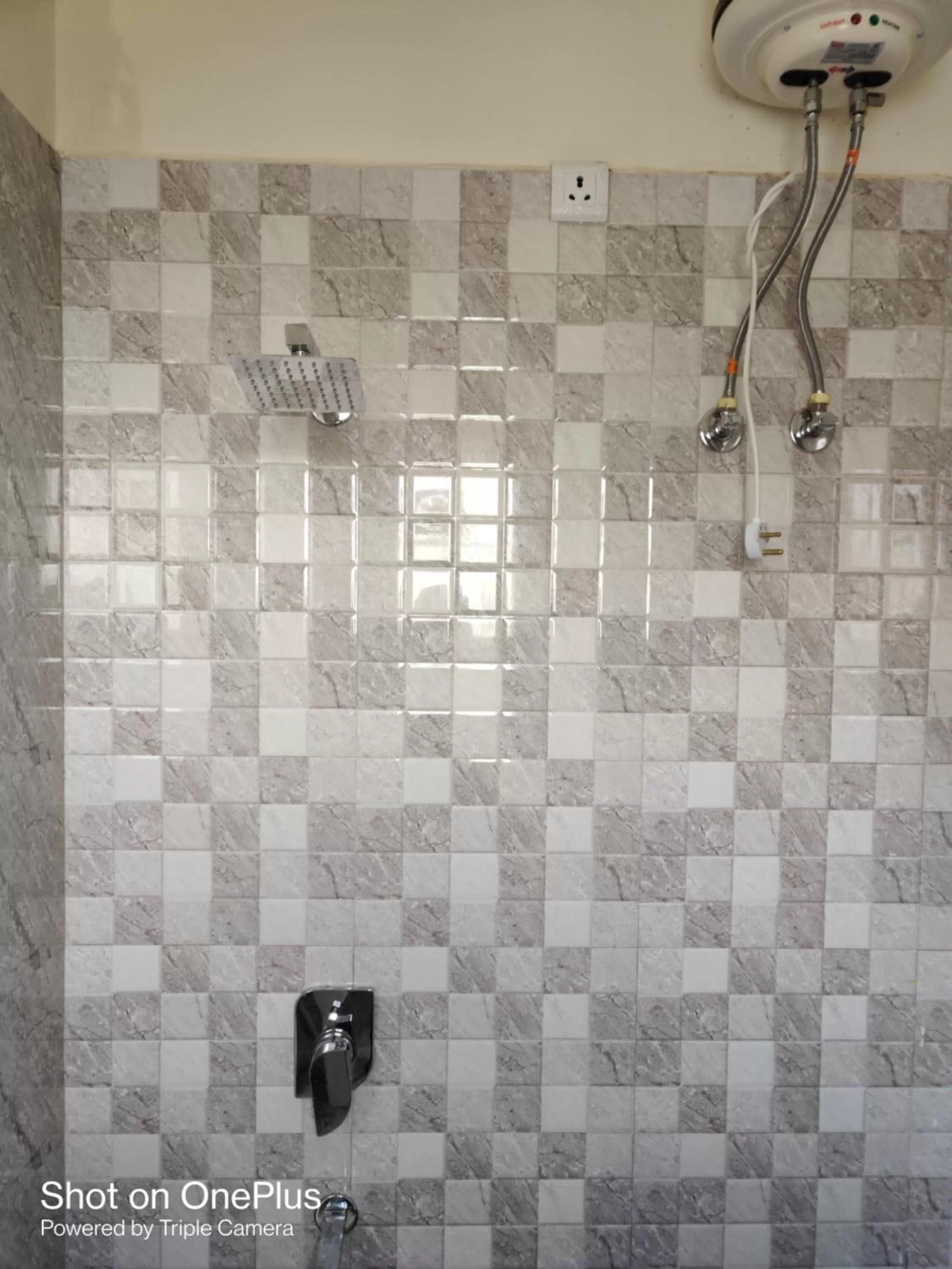 Shower, Bathroom in HOTEL CASIO