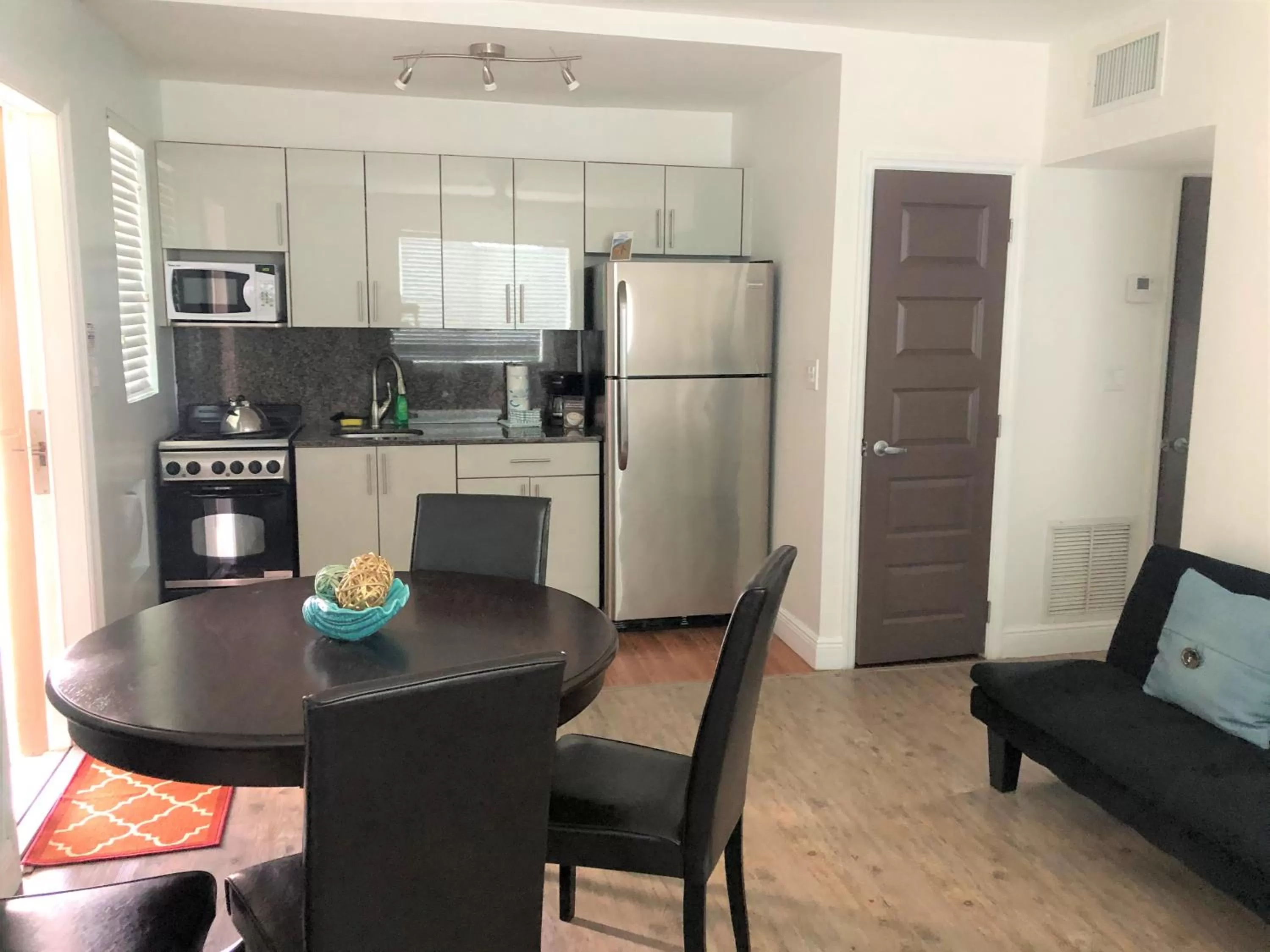 Kitchen or kitchenette in Caribbean Resort Suites