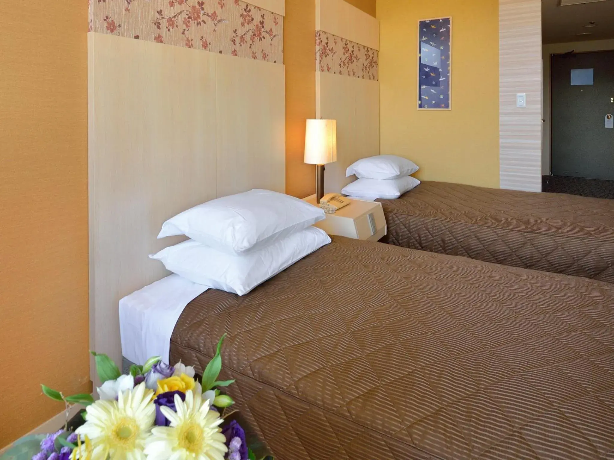 Photo of the whole room, Bed in Hotel Heian No Mori