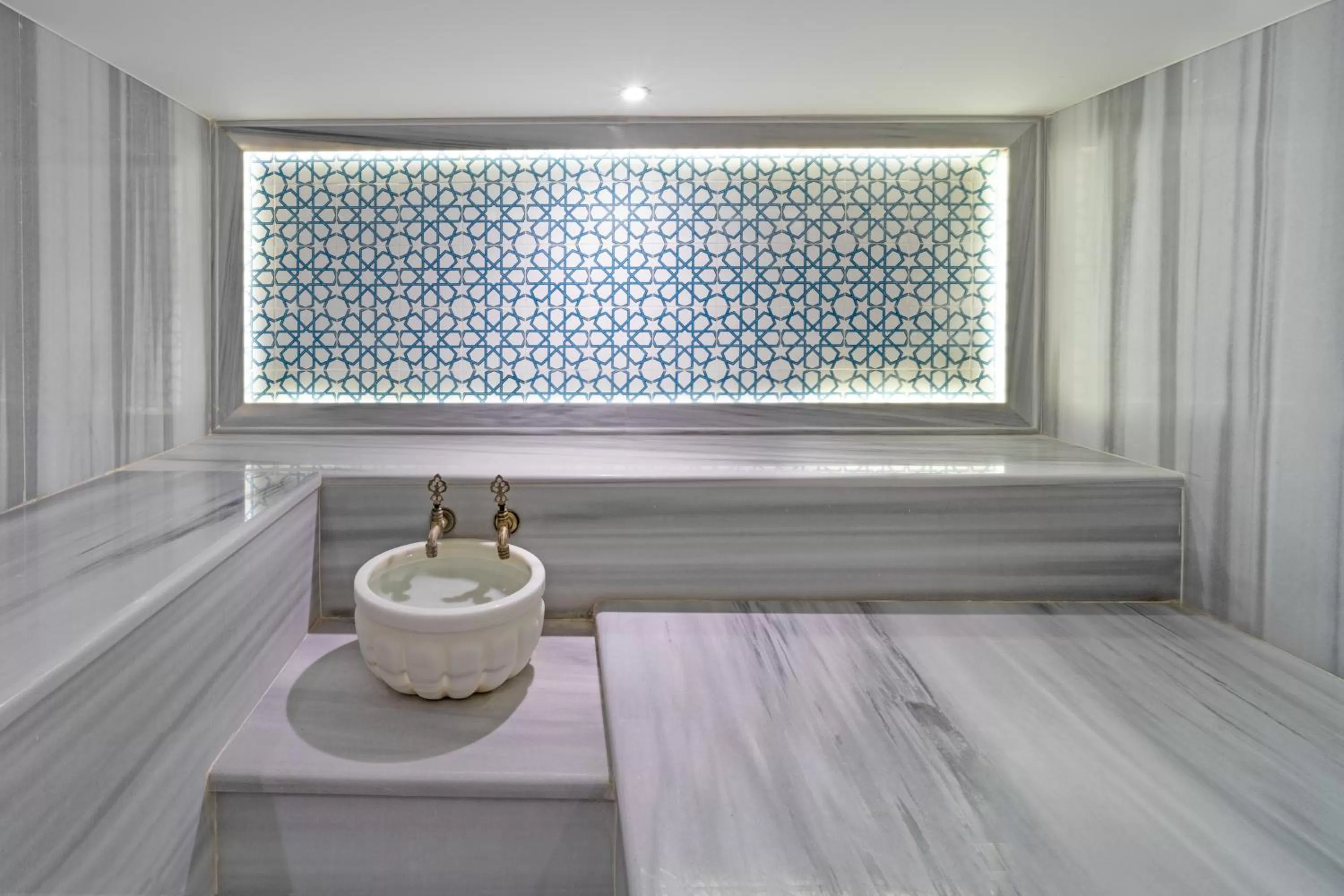 Steam room in Orka Royal Hotel & Spa