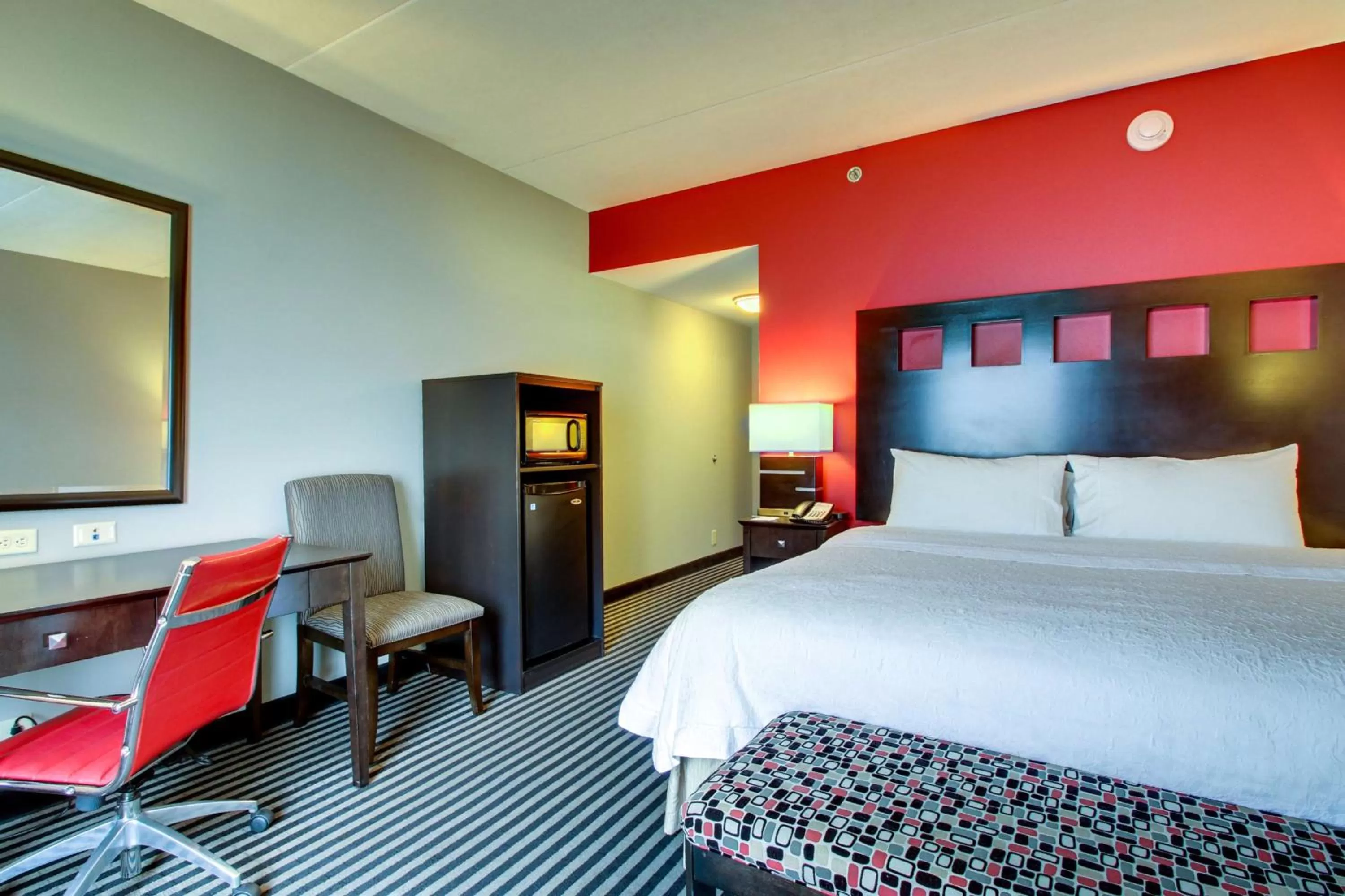 Bed in Hampton Inn Birmingham/Leeds