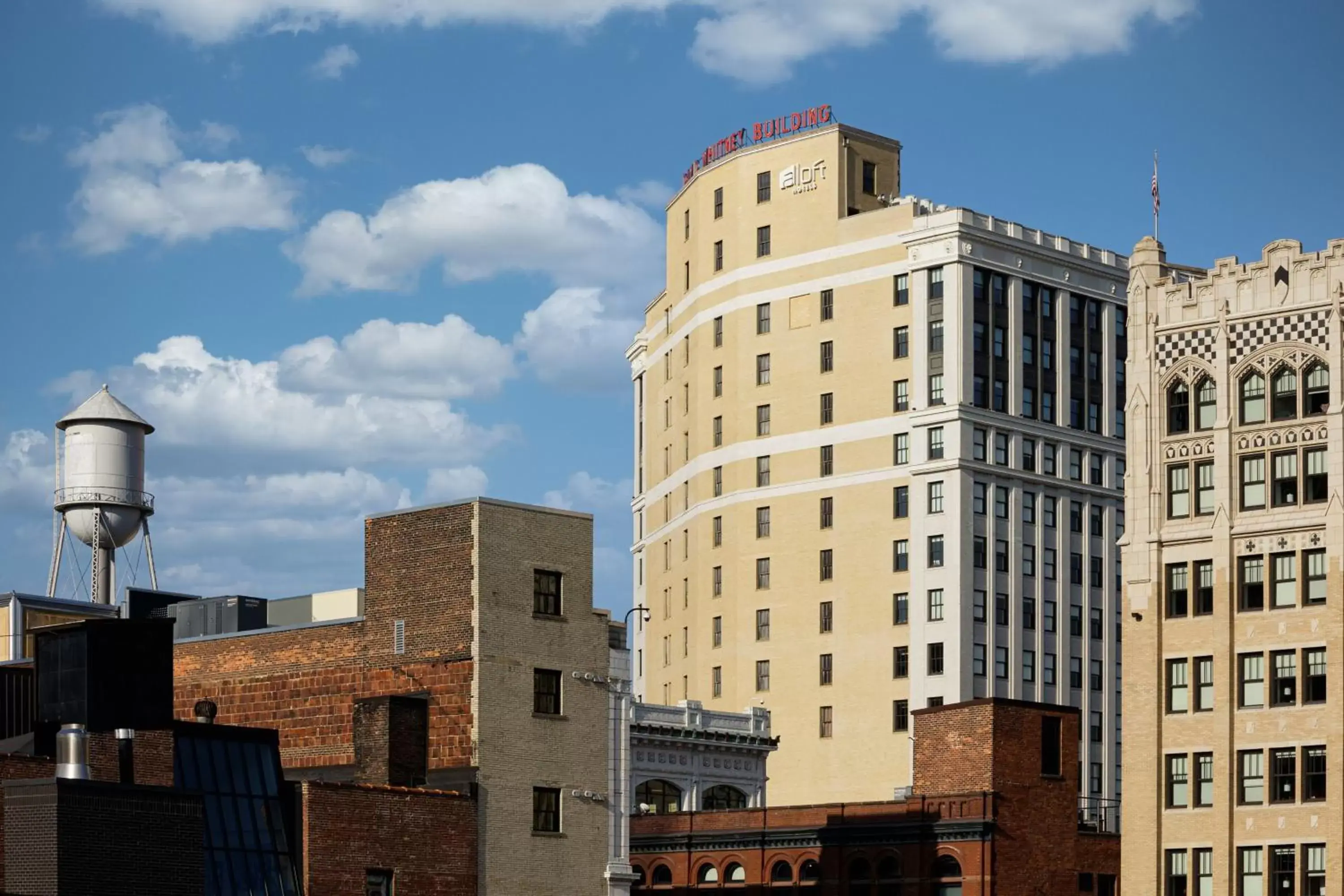 Property building in Aloft Detroit at The David Whitney