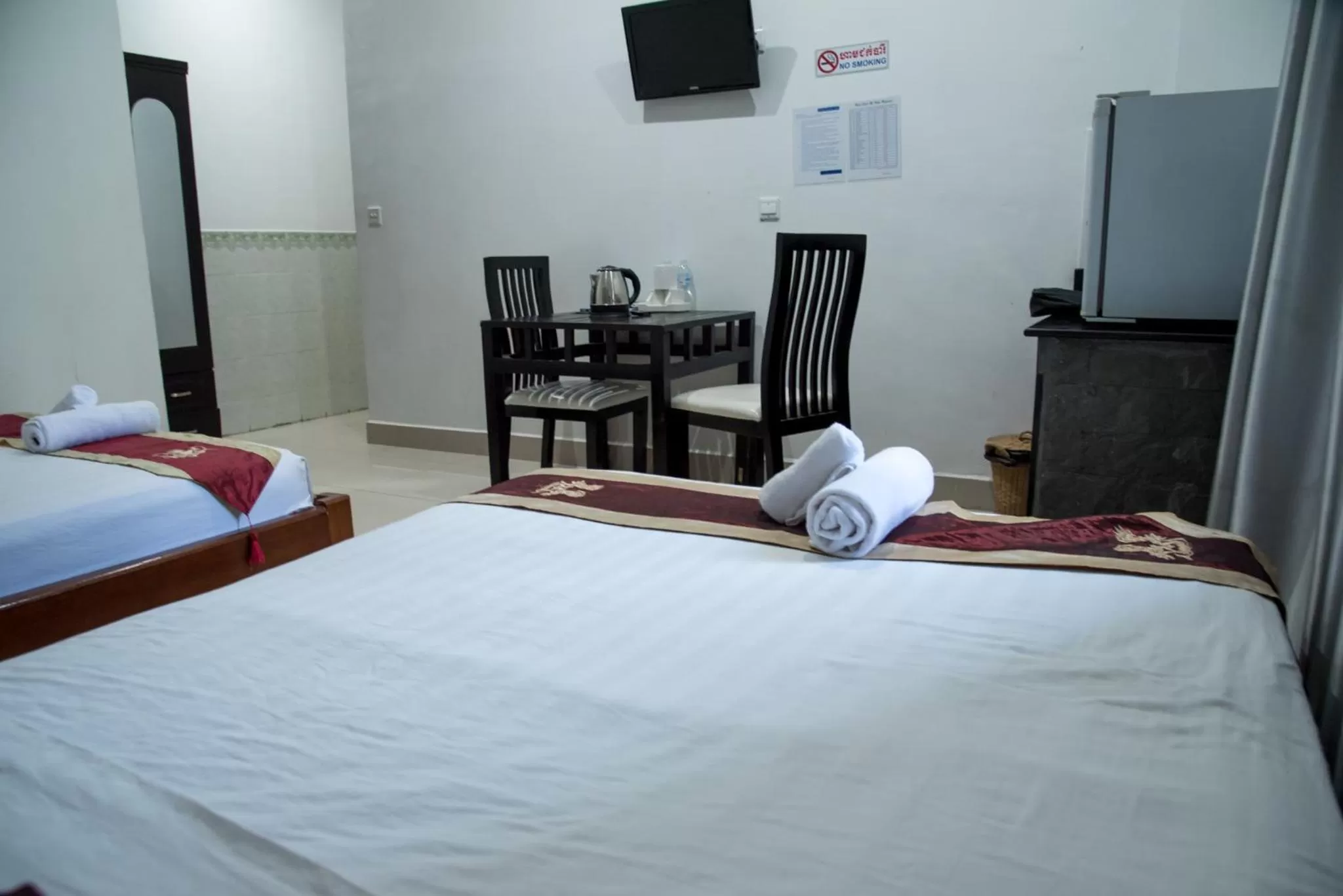 Living room, Bed in New Season Riverside Hotel