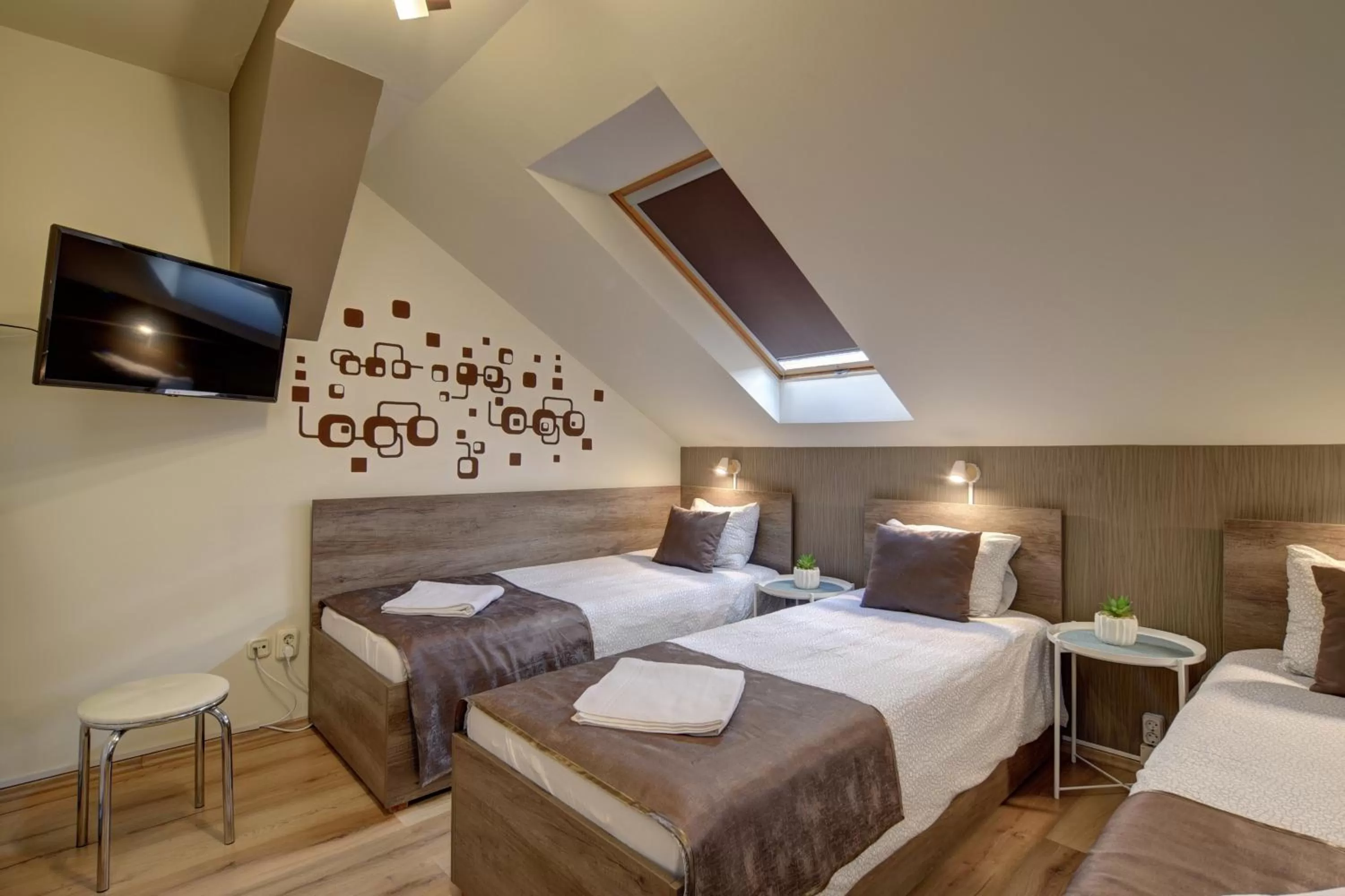 Bed in Familia Panzió & Apartmanház Győr