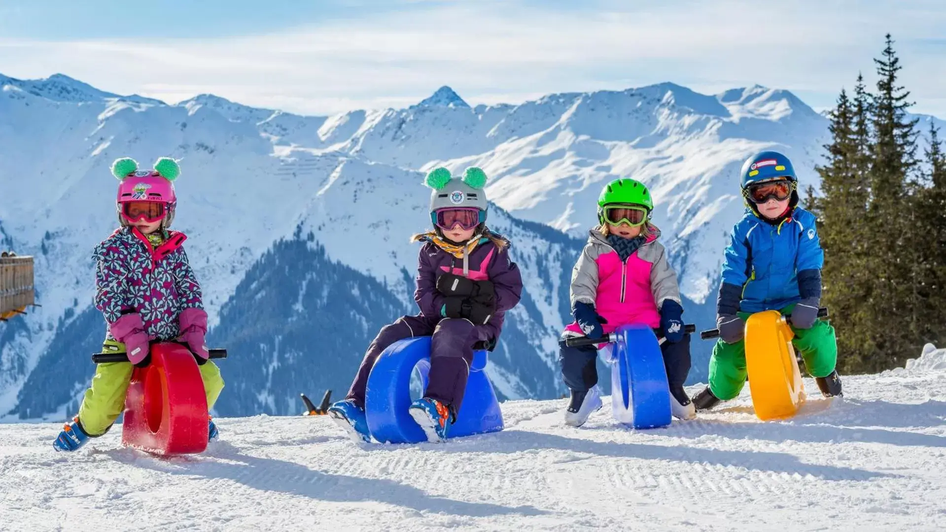 children, Winter in Hotel Silvapina