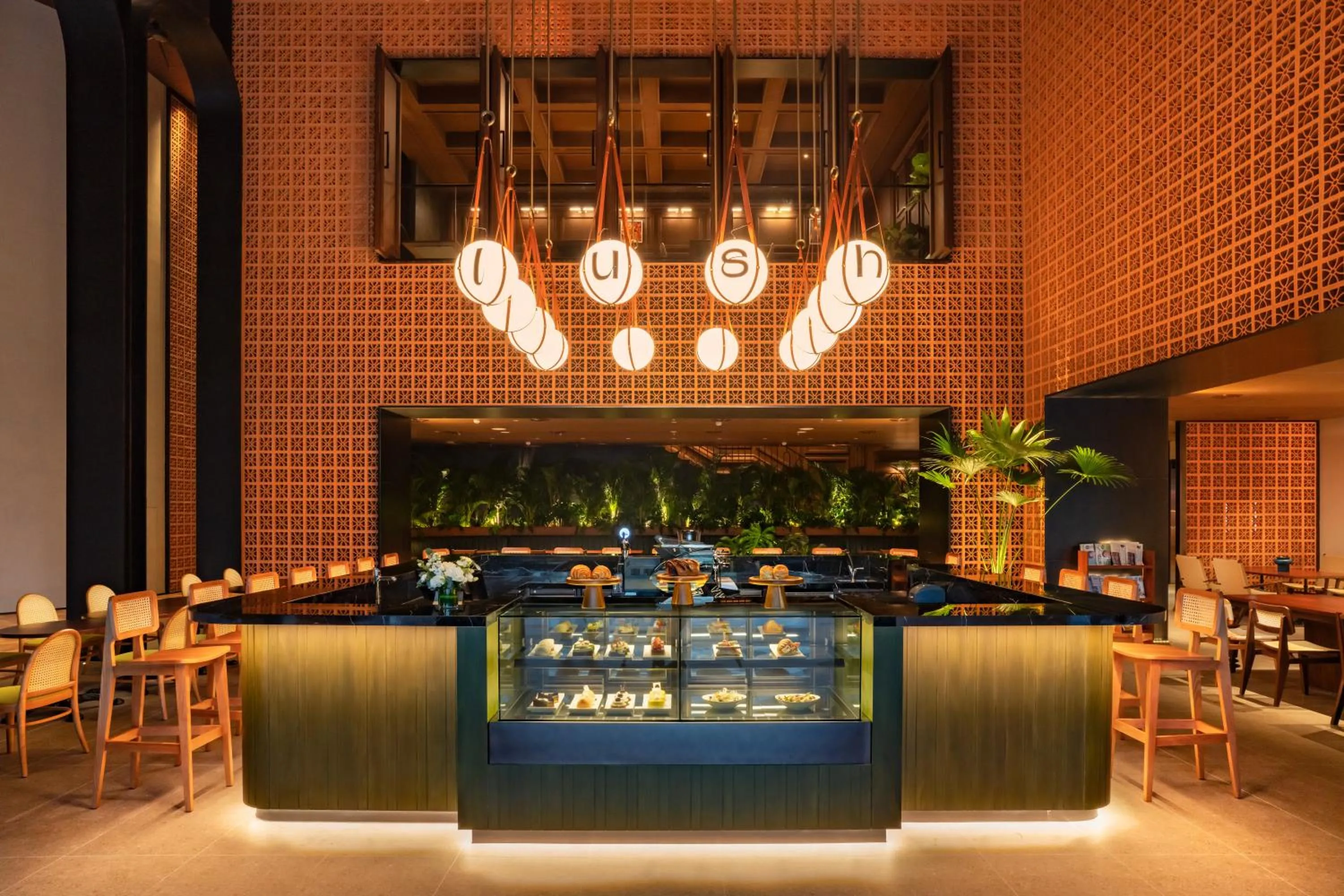 Lounge or bar in L7 WEST LAKE HANOI by LOTTE HOTELS