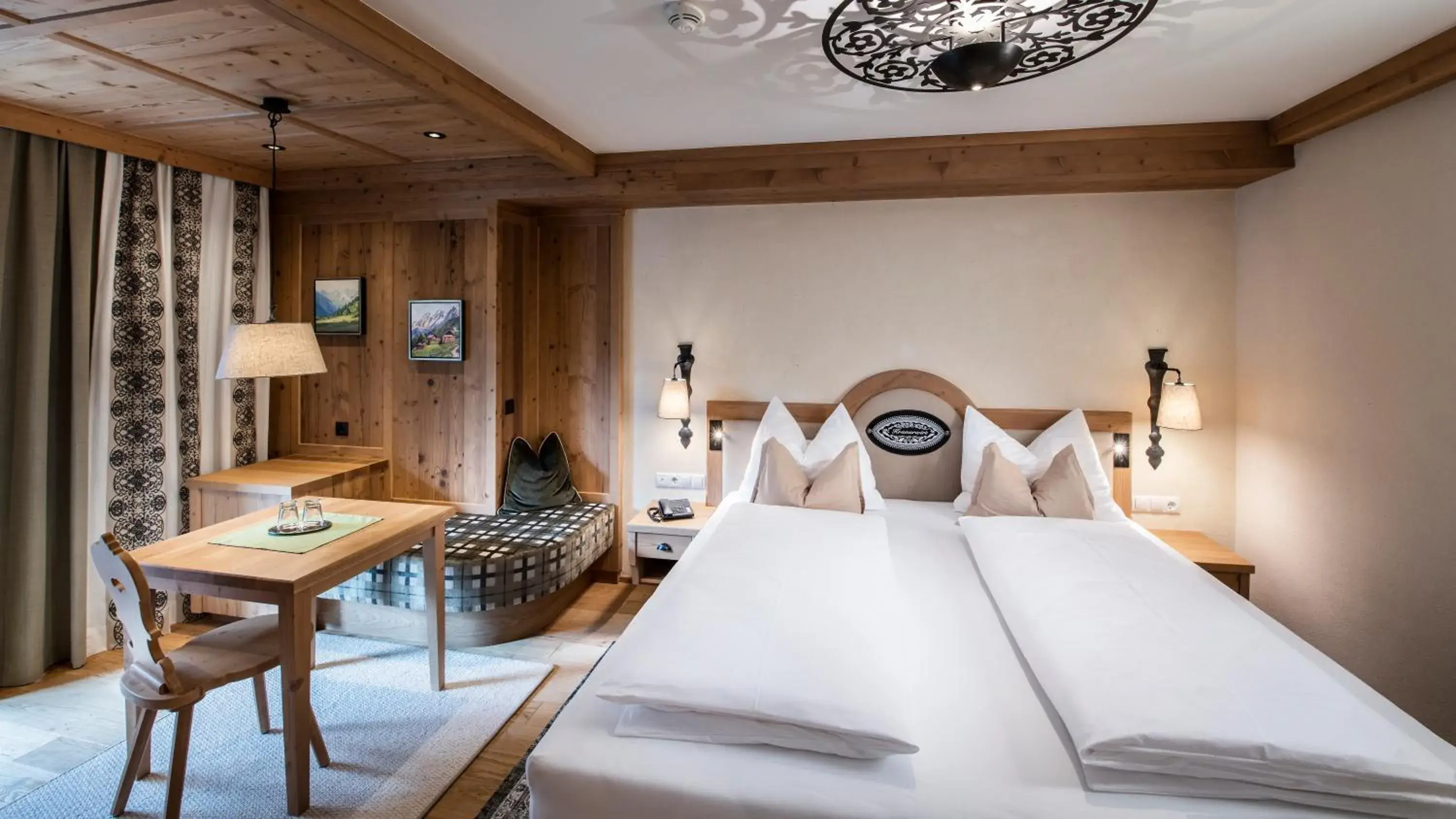 Comfort Double Room - single occupancy in Alpenhotel Kramerwirt Comfort Double Room - single occupancy in Alpenhotel Kramerwirt