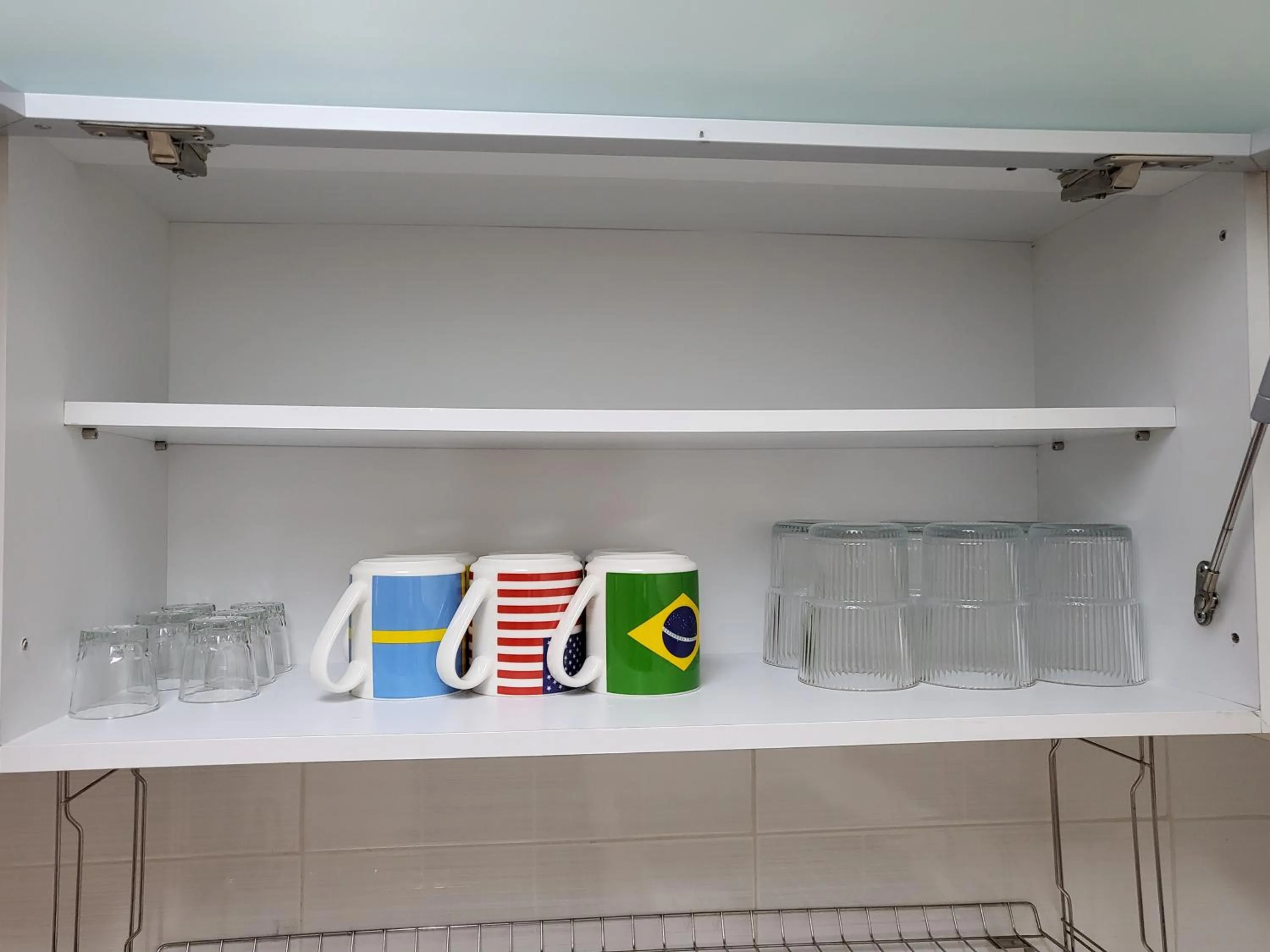 Kitchen or kitchenette in Red Guesthouse