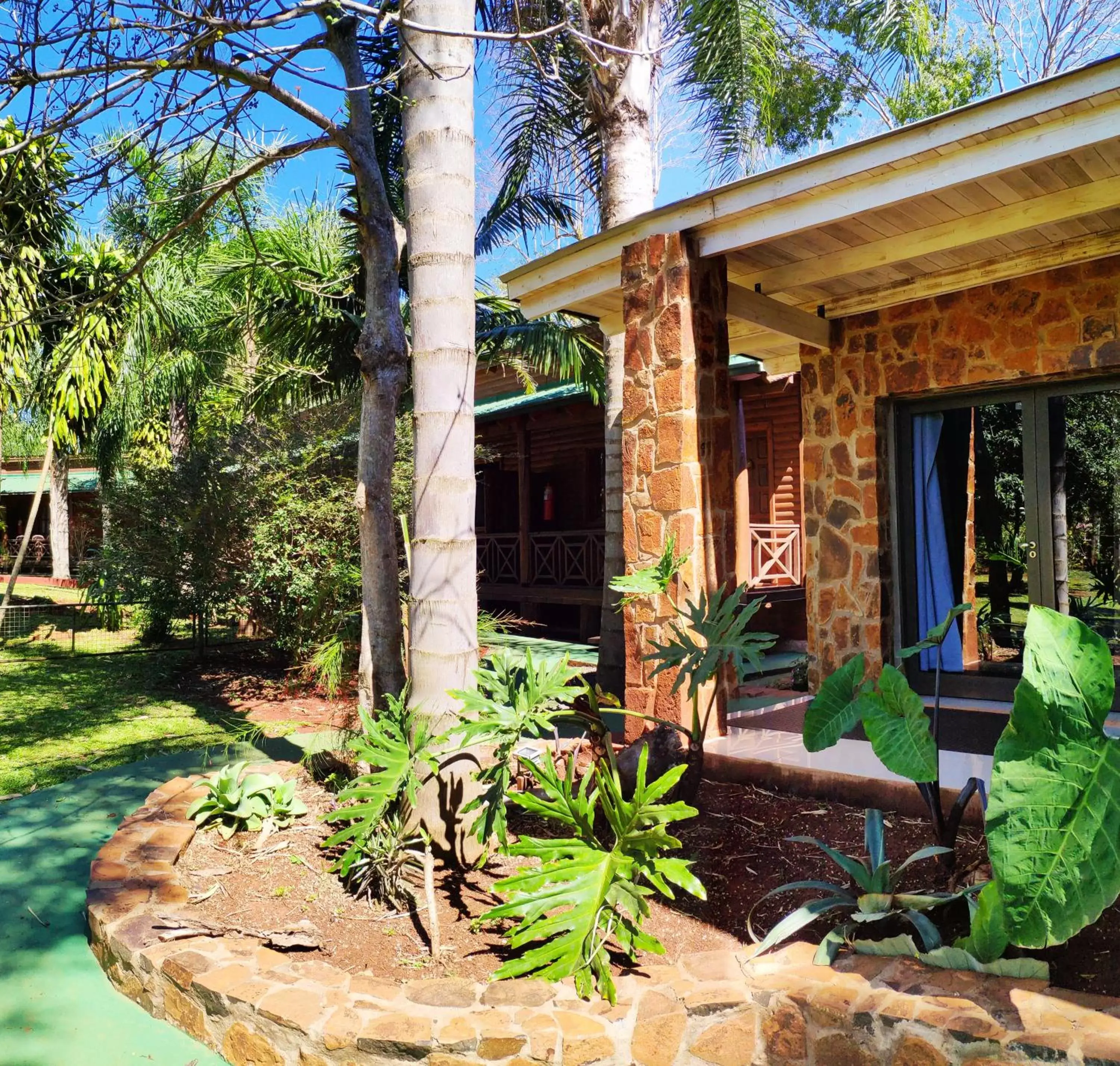 Suite with Pool View in Posada 21 Oranges Suite with Pool View in Posada 21 Oranges