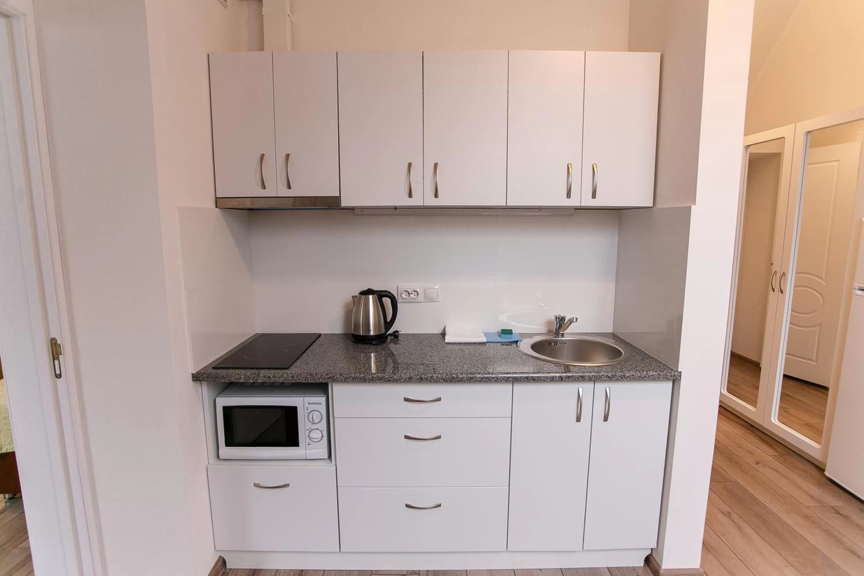 Kitchen or kitchenette, Kitchen/Kitchenette in Smart Apart