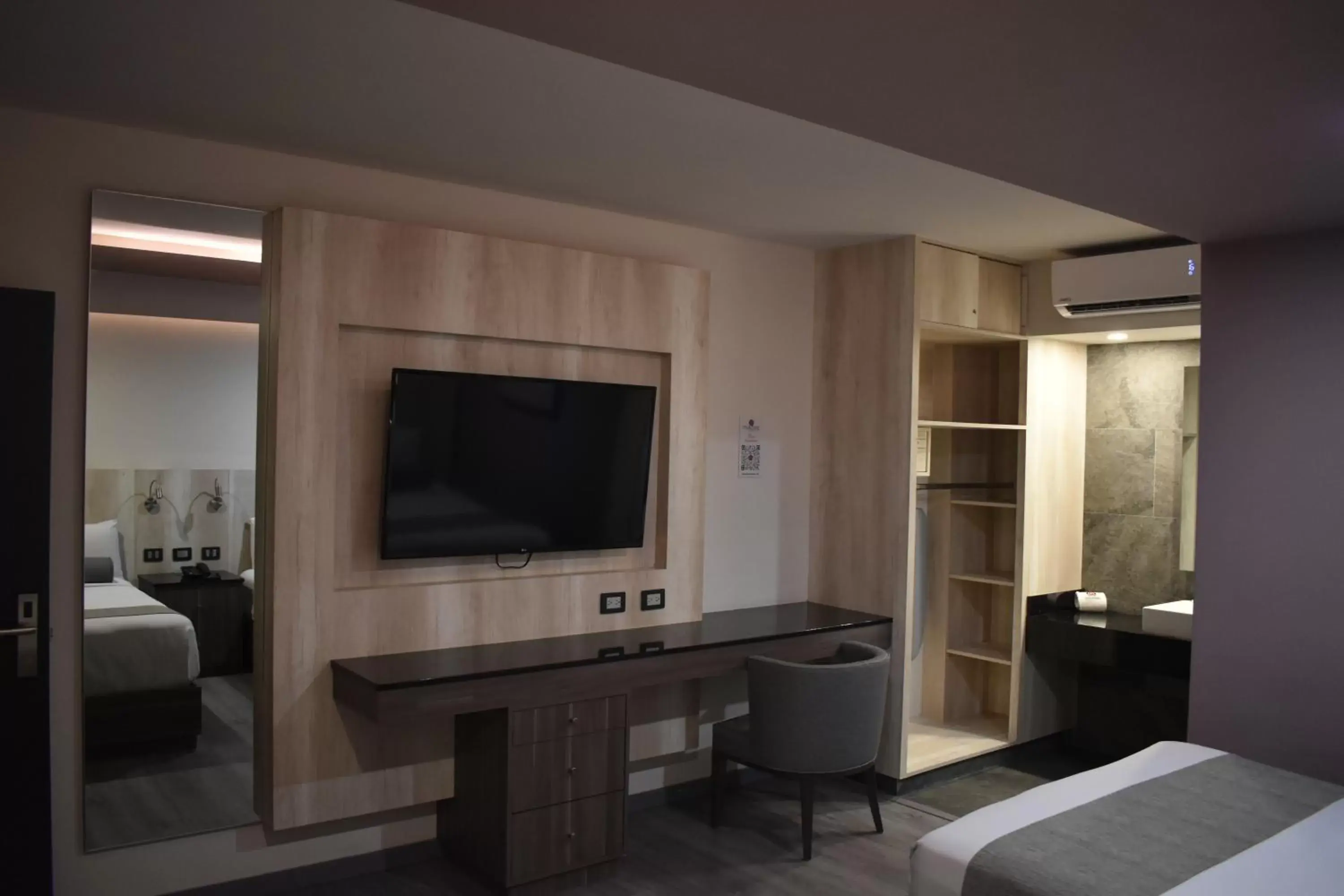 TV and multimedia, TV/Entertainment Center in Hotel Frontiere Tijuana