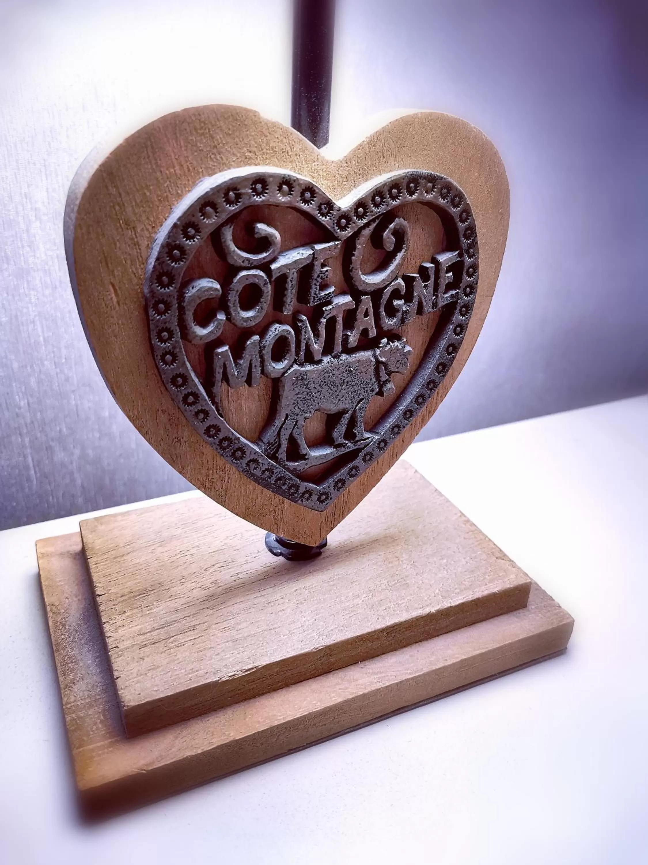 Decorative detail in Hotel Les Montagnards