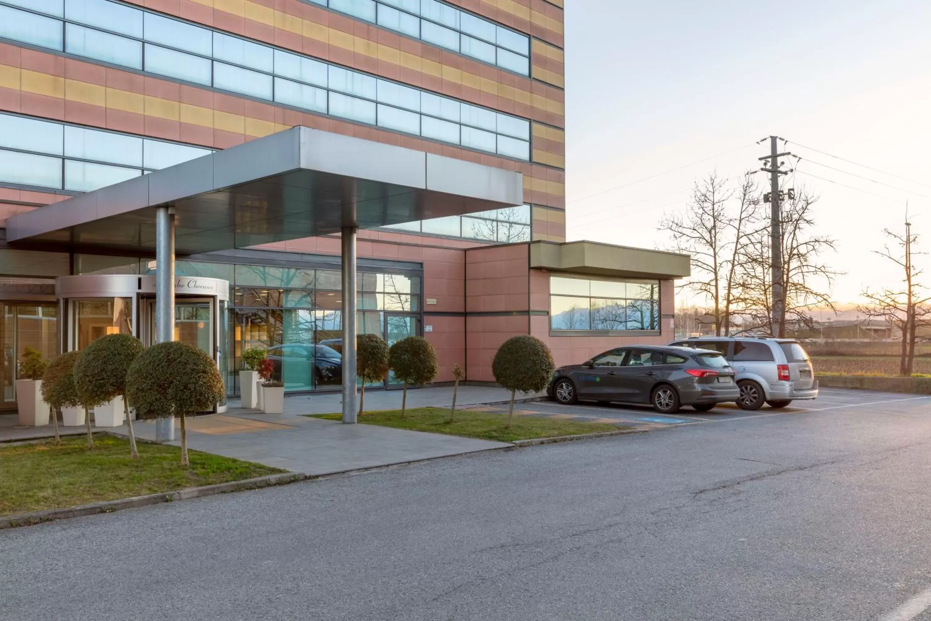 Facade/entrance, Property Building in B&B Hotel Cherasco Langhe