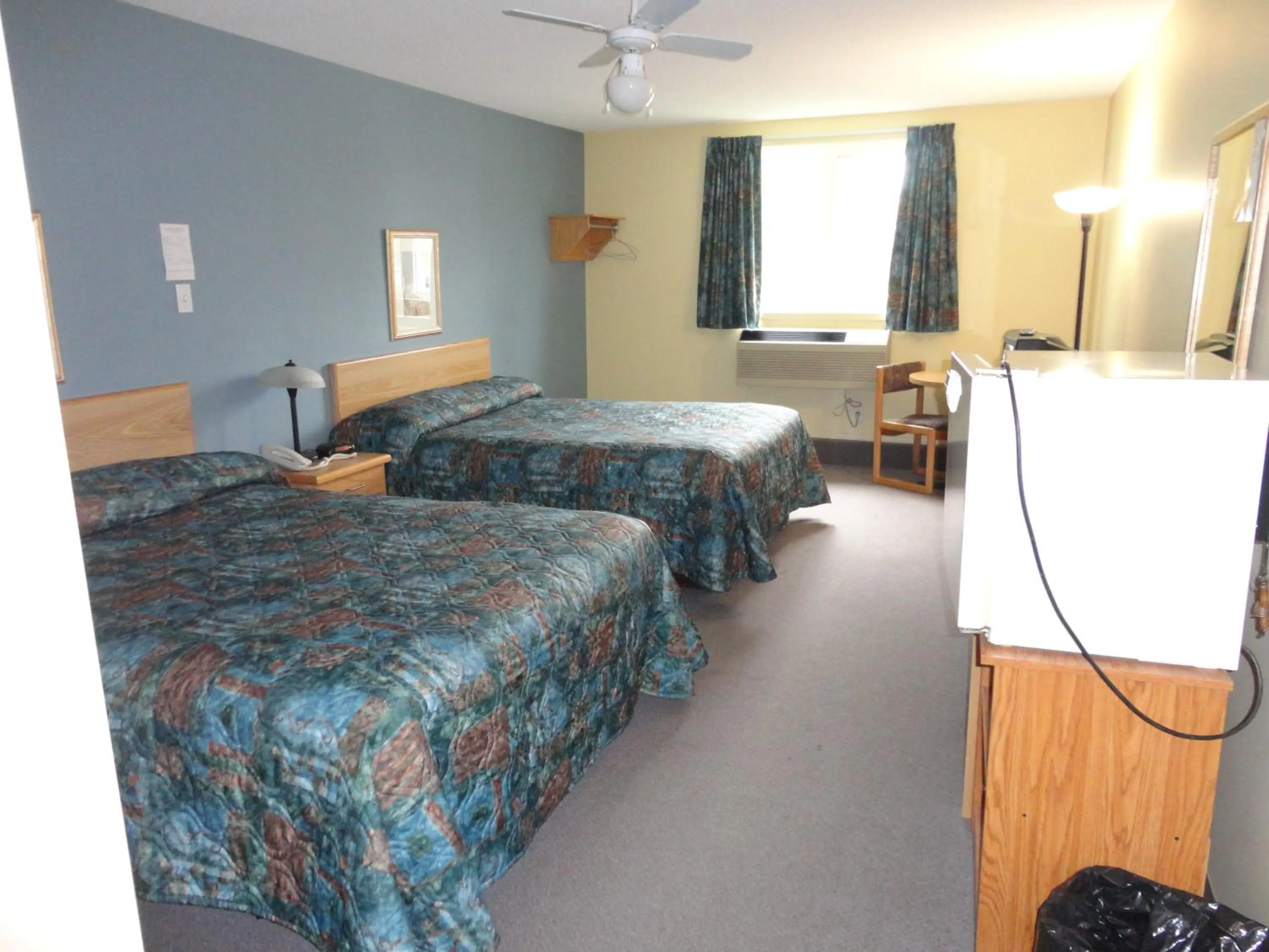 Photo of the whole room, Bed in Canadas Best Value Inn Kapuskasing
