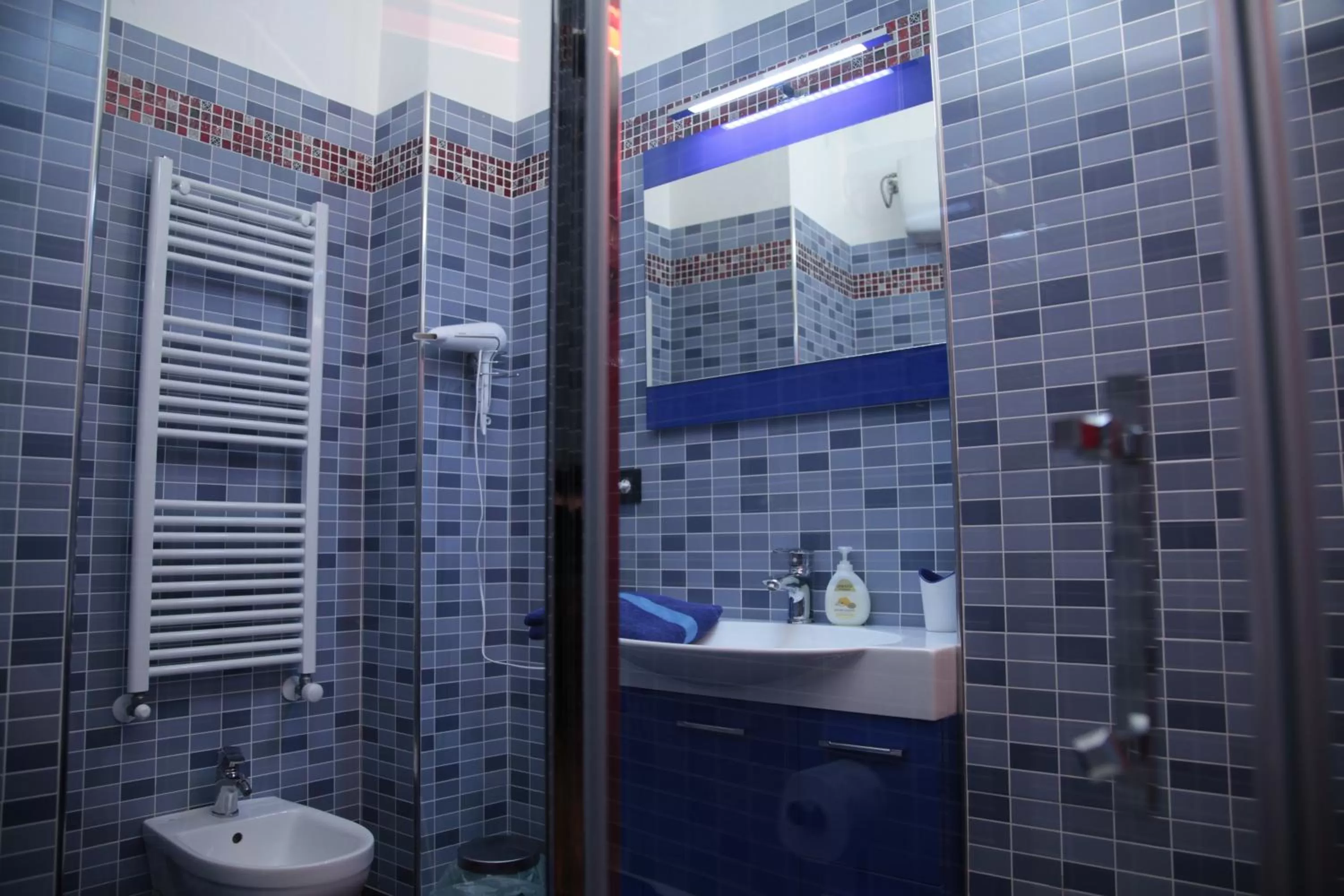 Shower in BBC Christian Bed & Breakfast