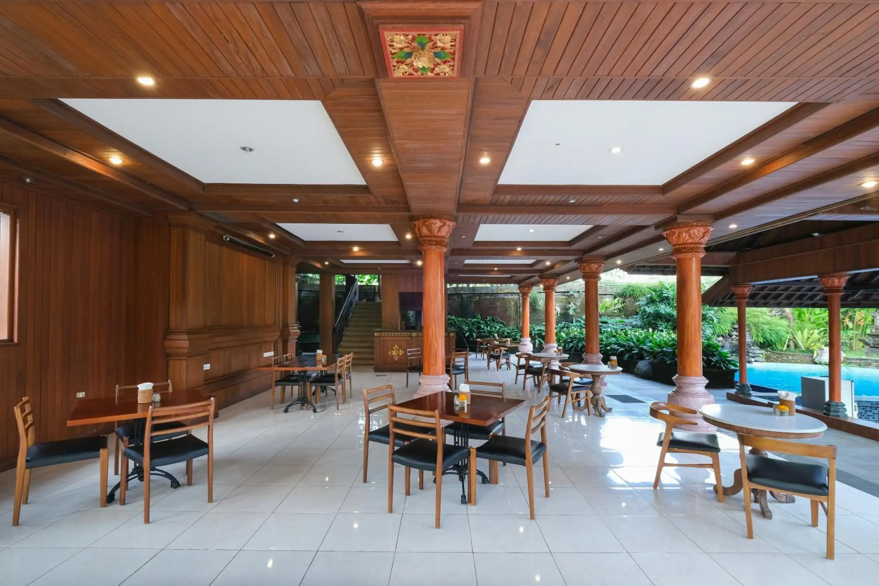 Restaurant/Places to Eat in Bhuwana Ubud Hotel and Farming