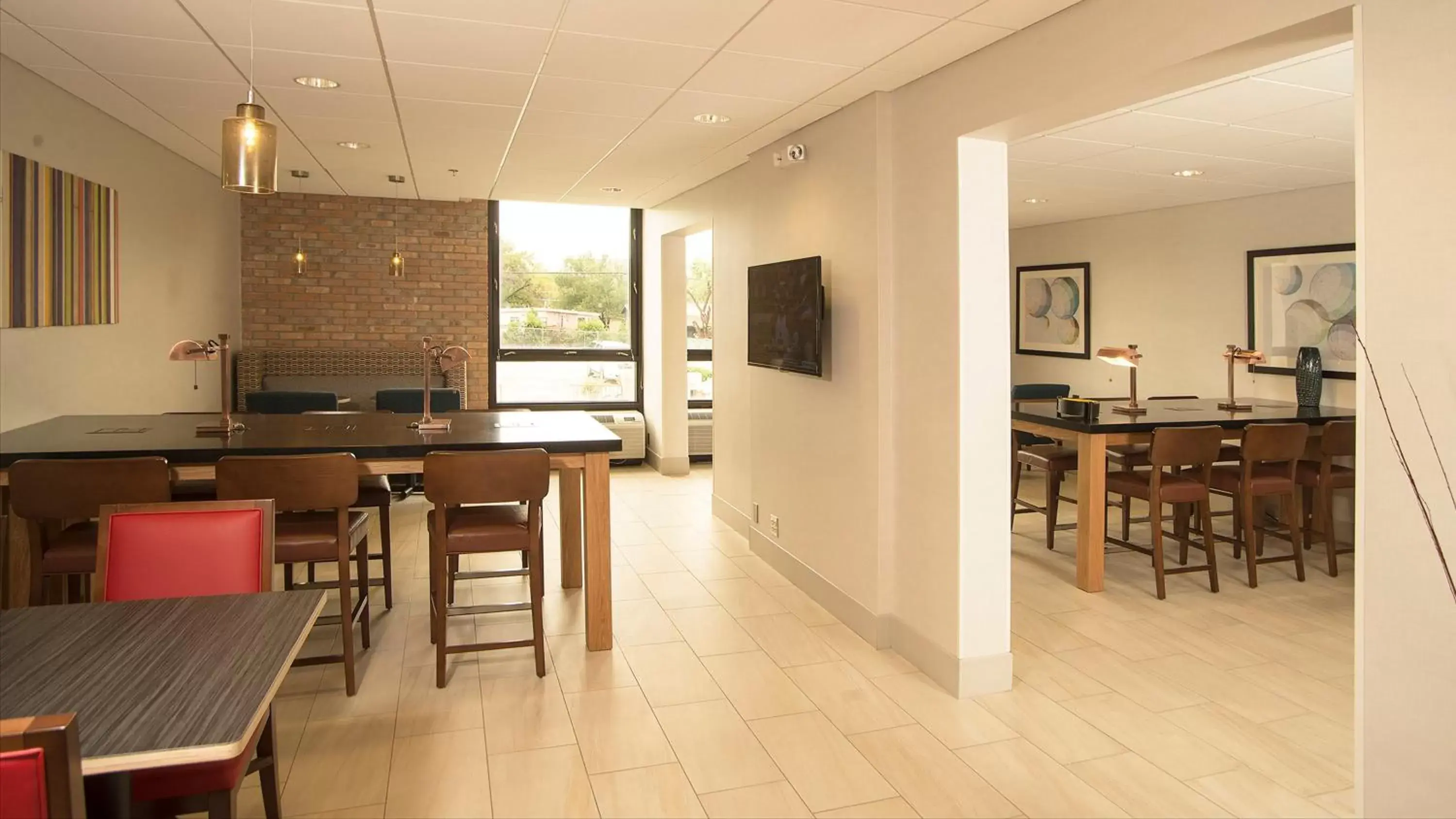 Property building, Dining Area in Holiday Inn Express - San Antonio Airport, an IHG Hotel