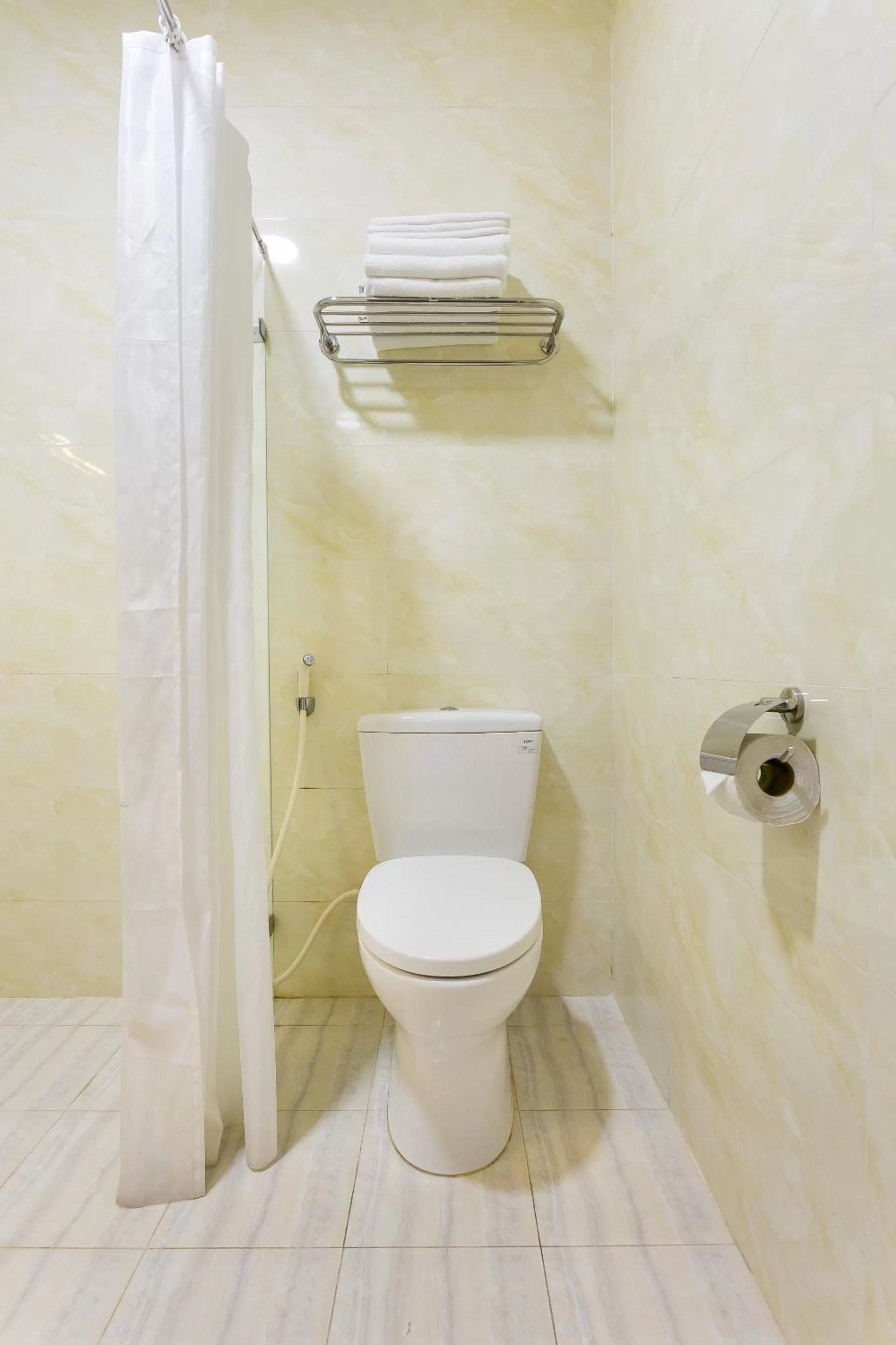 Toilet, Bathroom in Khách sạn San Hô Vũng Tàu (Coral Hotel)