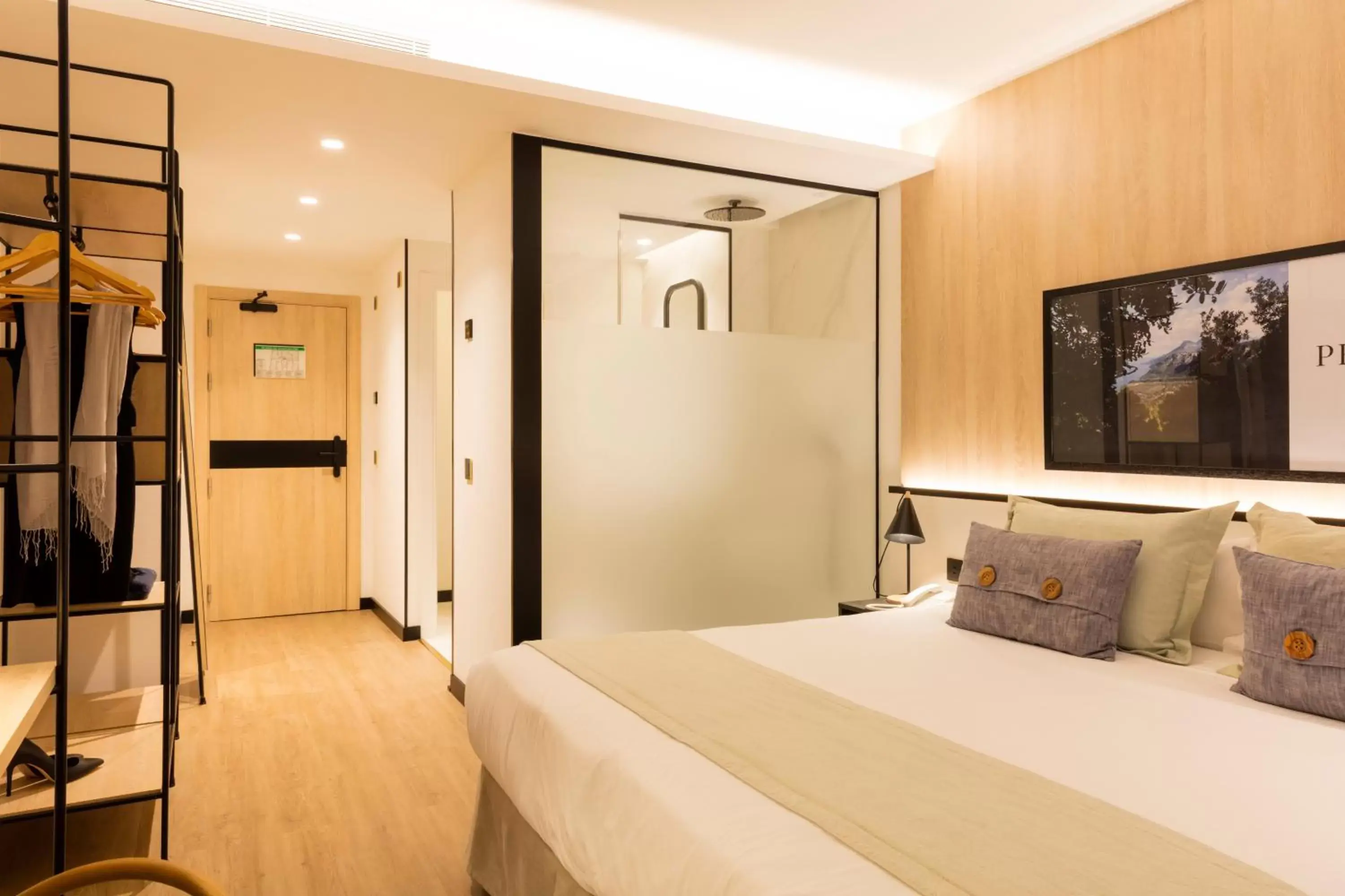 Bathroom, Bed in Ars Magna Bleisure Hotel