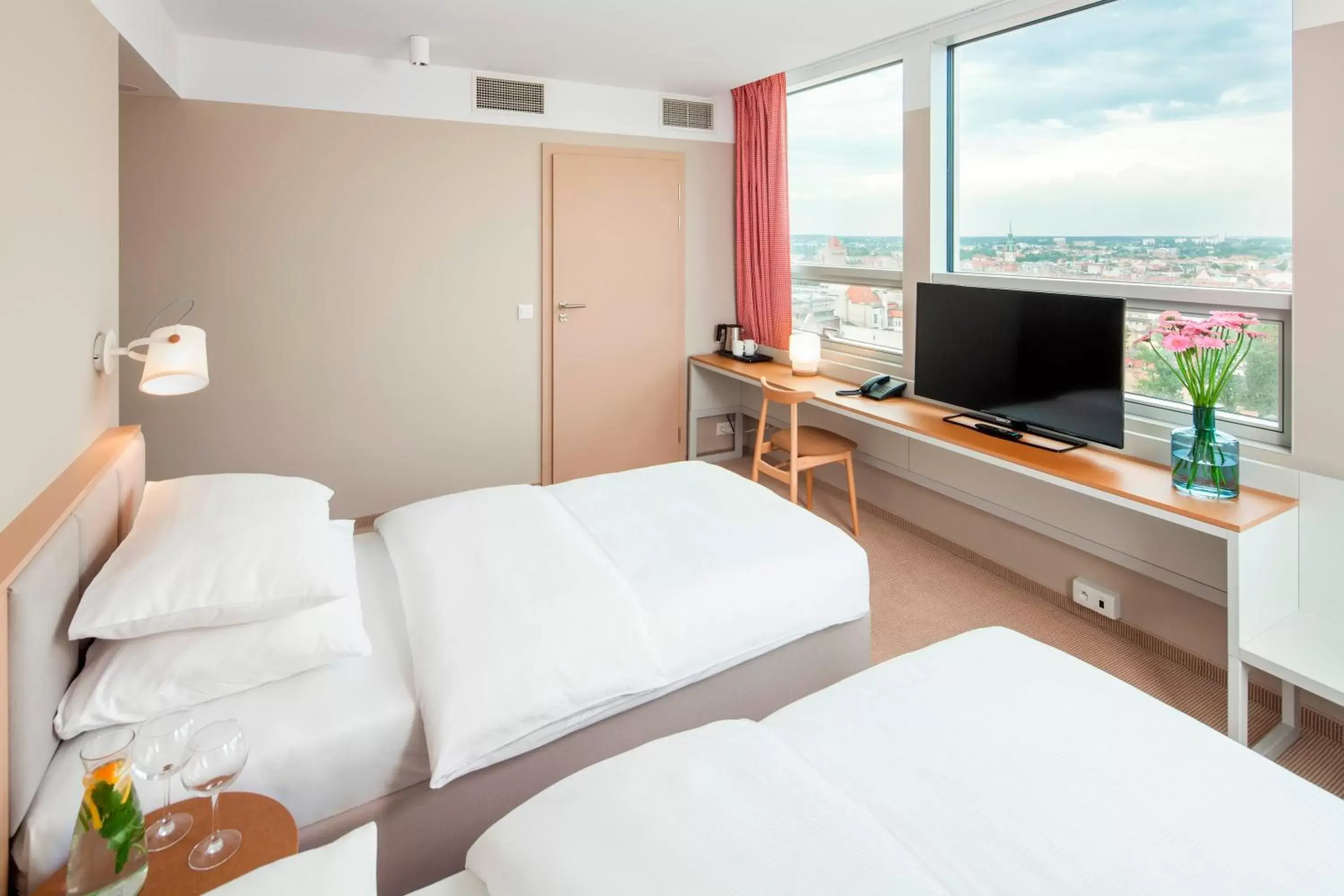 Photo of the whole room, Bed in Hotel Altus Poznań Old Town