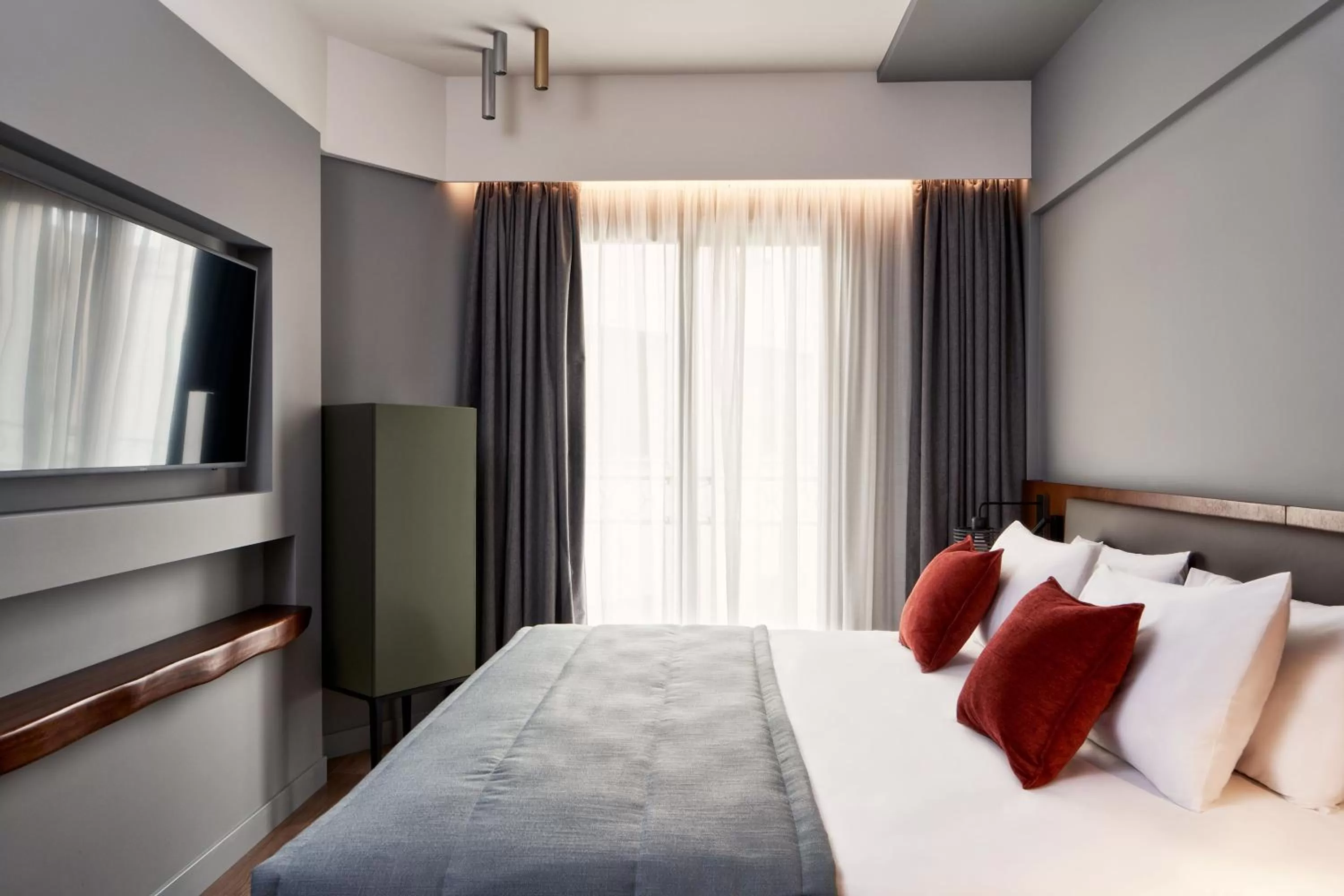 TV and multimedia, Bed in Hotel Achilleas