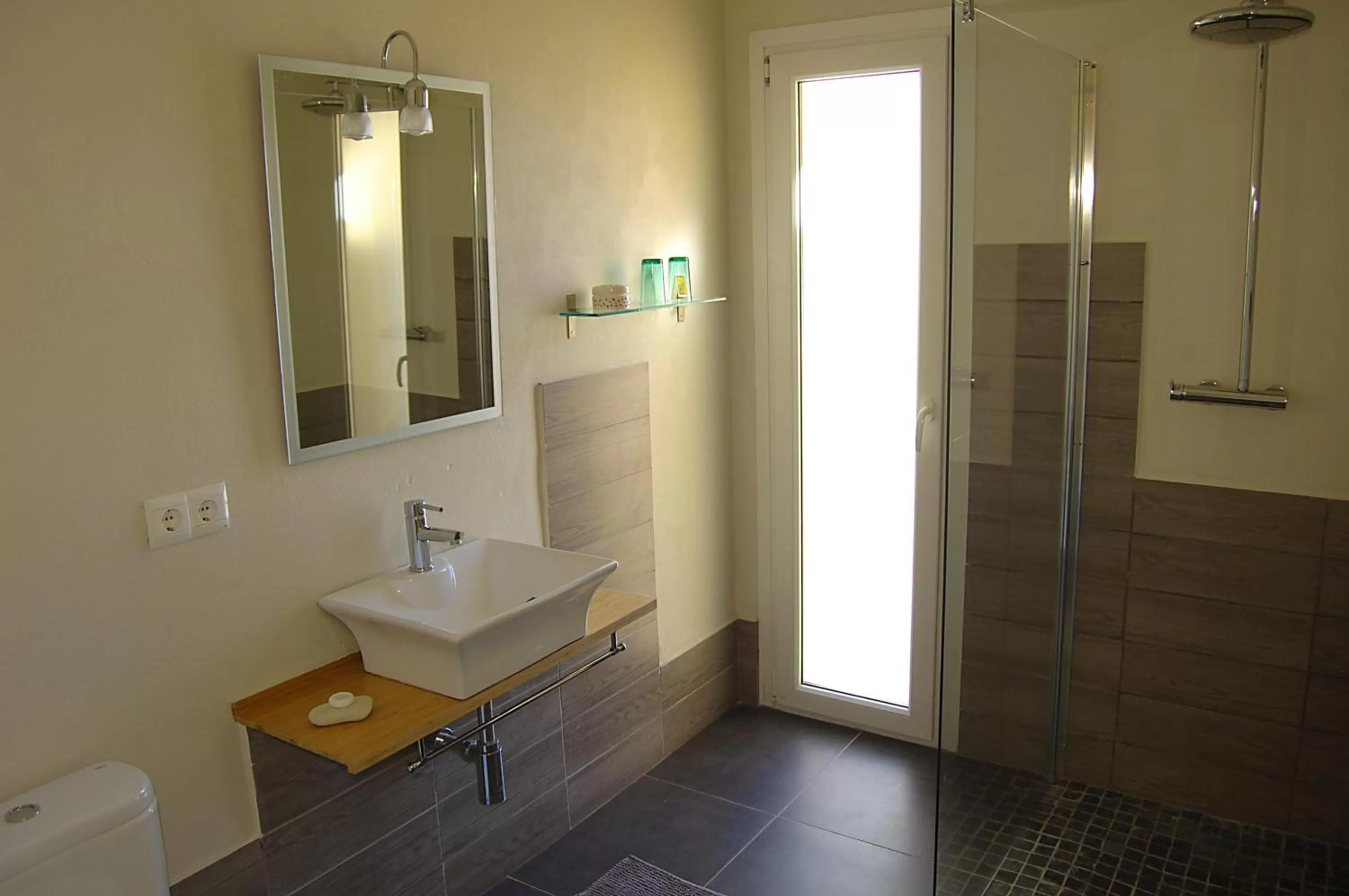 Bathroom in El Pao Spa