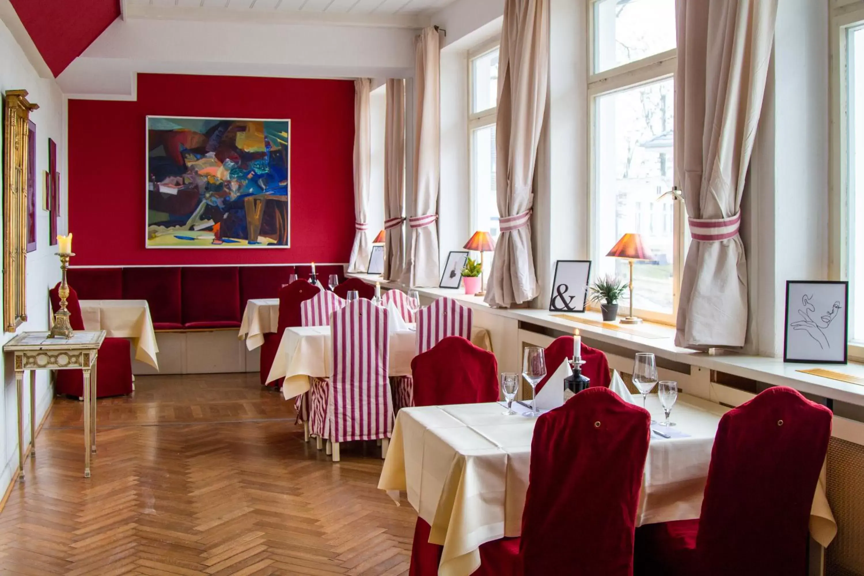 Restaurant/Places to Eat in Hotel Weißes Schloß