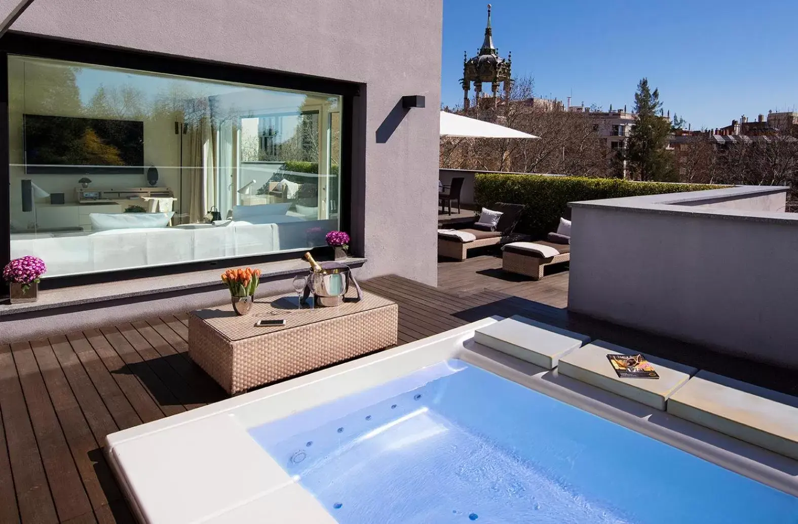 Balcony/Terrace, Swimming Pool in ABaC Restaurant Hotel Barcelona GL Monumento