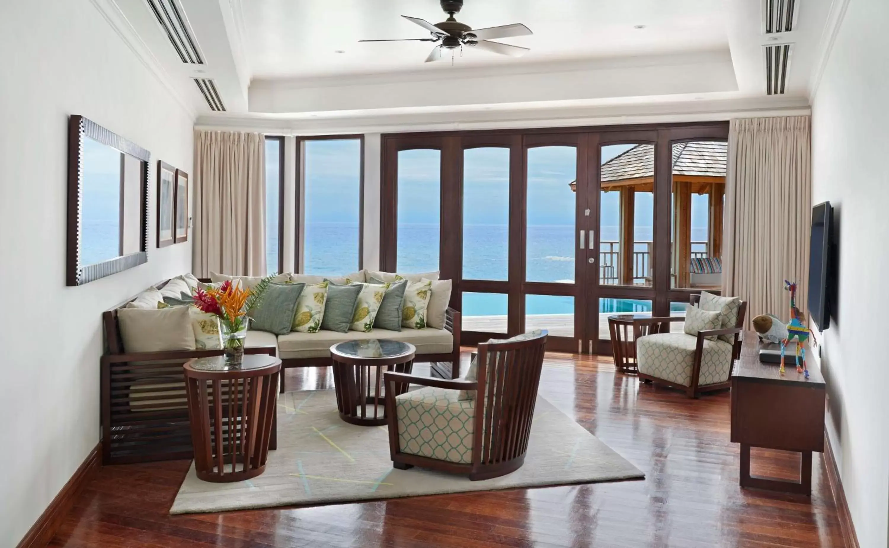 Living room in Hilton Seychelles Northolme Resort & Spa Living room in Hilton Seychelles Northolme Resort & Spa