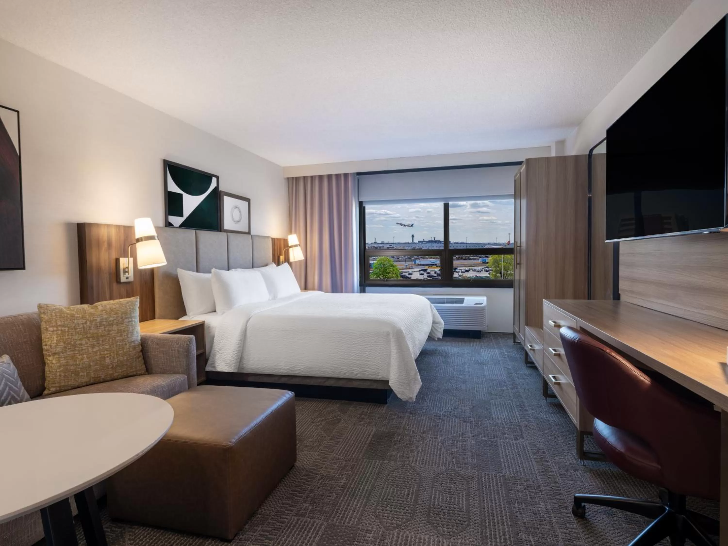 Bed in Staybridge Suites Chicago O'Hare - Rosemont by IHG