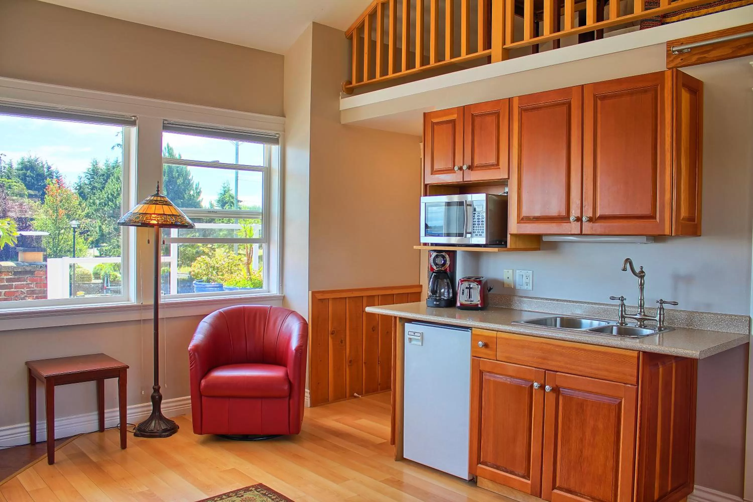 Kitchen or kitchenette in Birds of a Feather Victoria Oceanfront Studio Suites