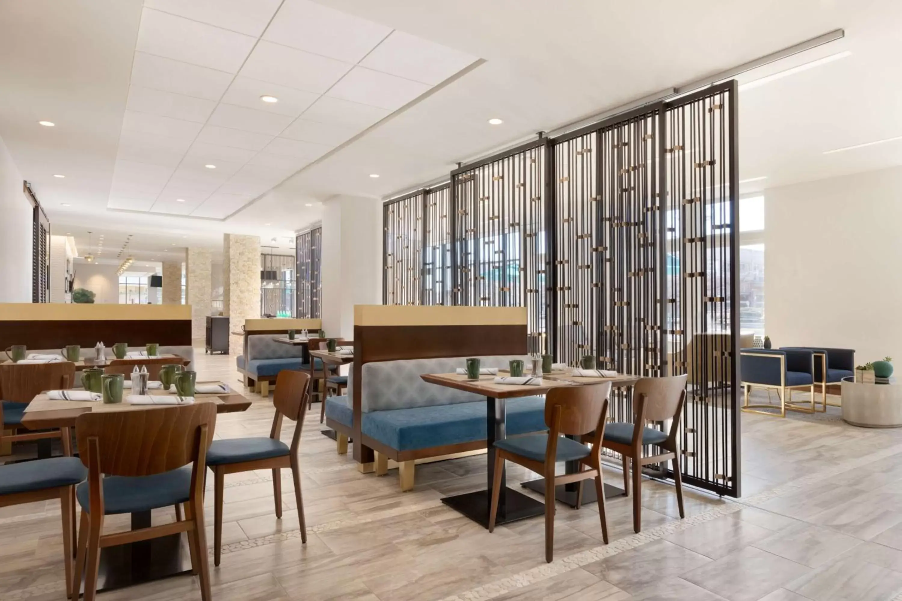 Restaurant/places to eat in Embassy Suites By Hilton Boulder Restaurant/places to eat in Embassy Suites By Hilton Boulder