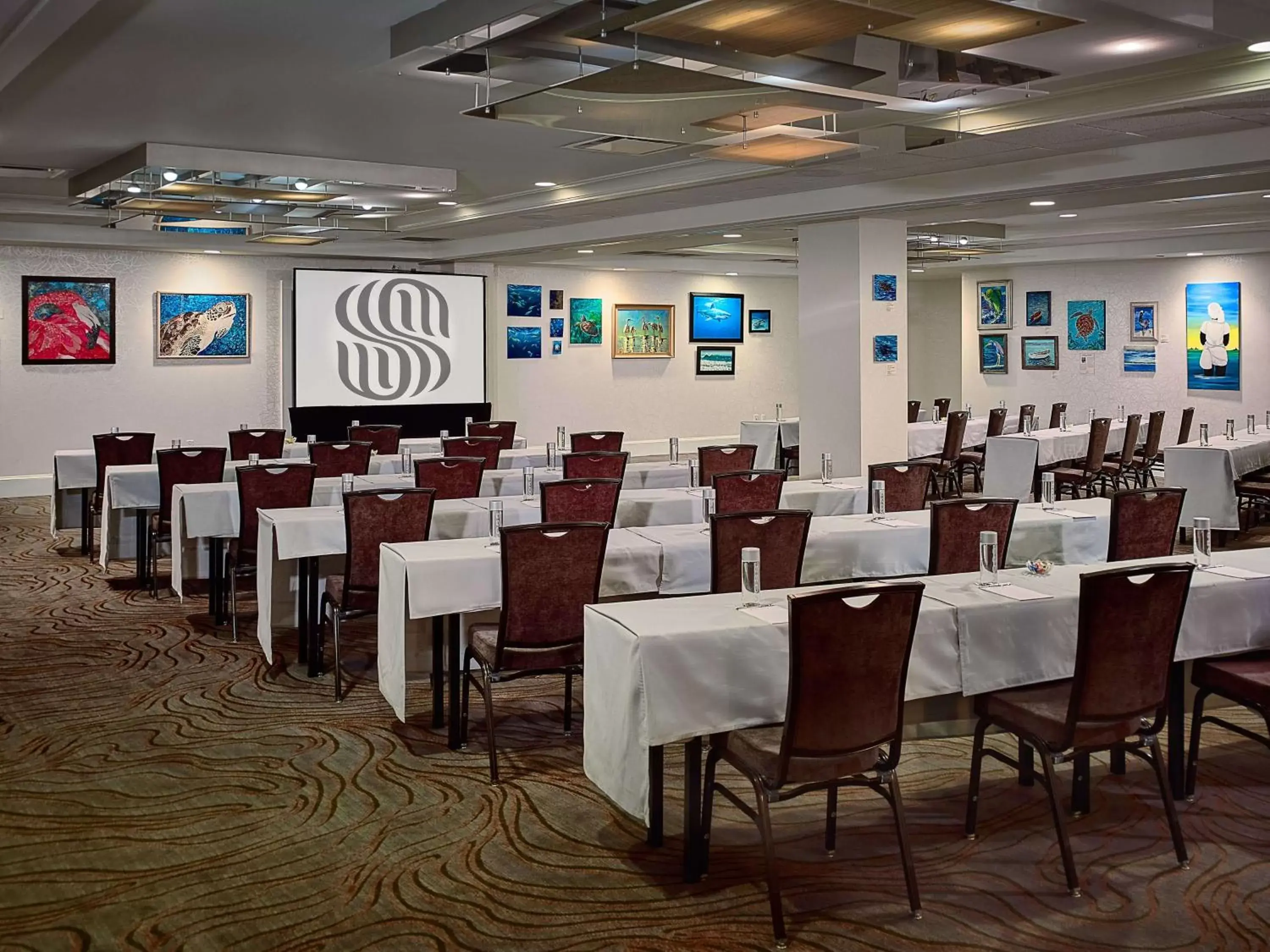 On site, Restaurant/Places to Eat in Sonesta Resort Hilton Head Island