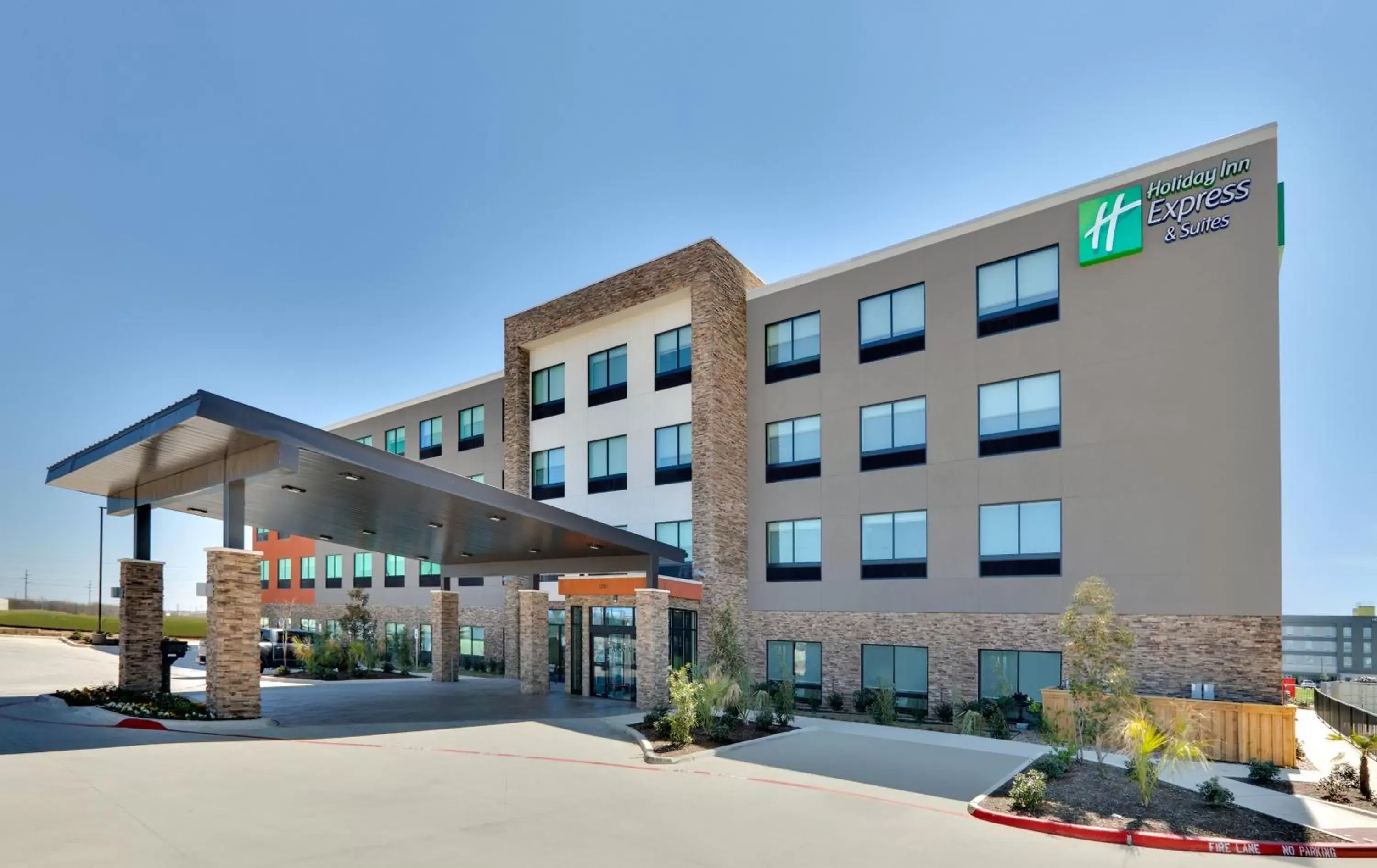 Property Building in Holiday Inn Express & Suites Fort Worth North - Northlake, an IHG Hotel