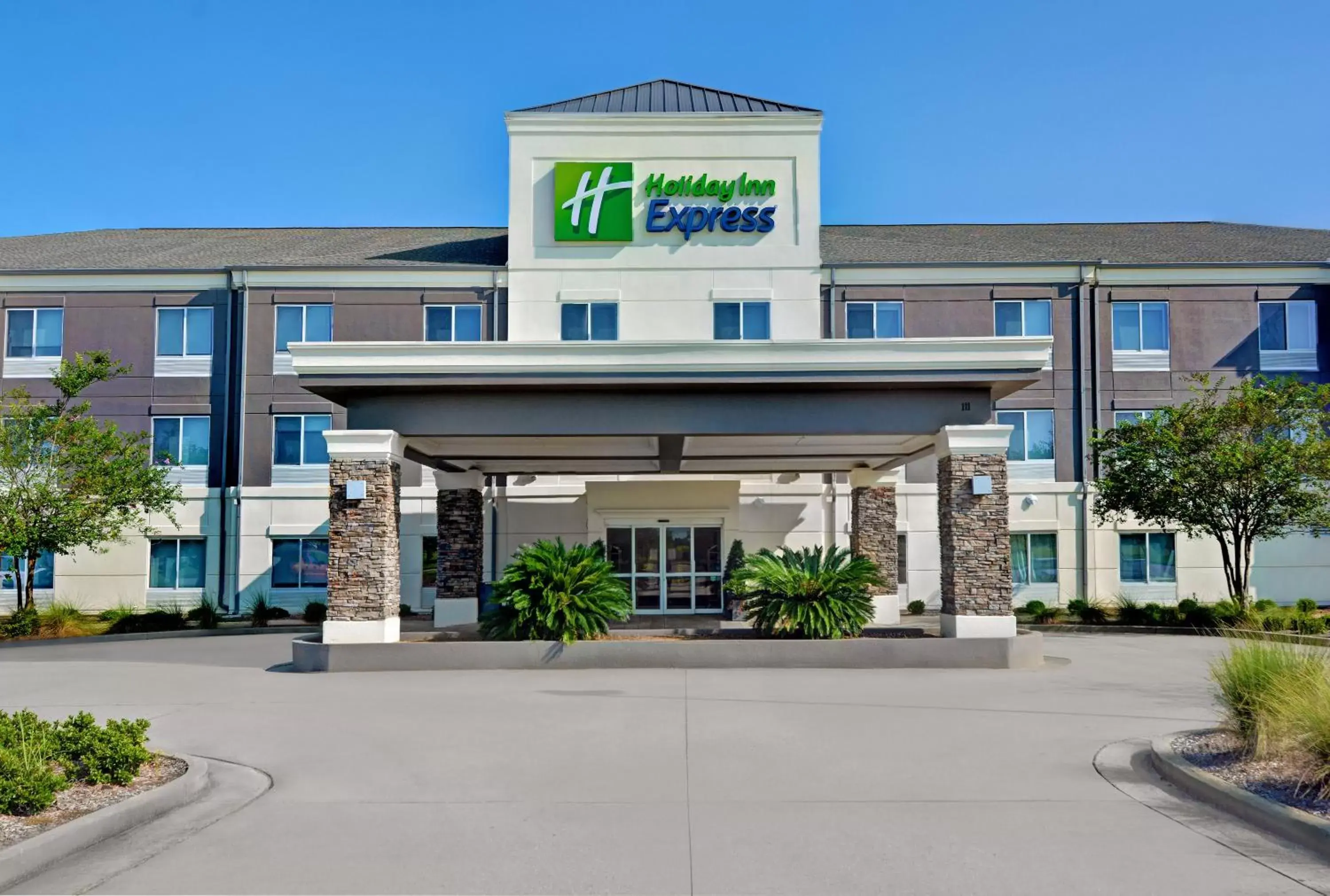 Property Building in Holiday Inn Express Atmore, an IHG Hotel