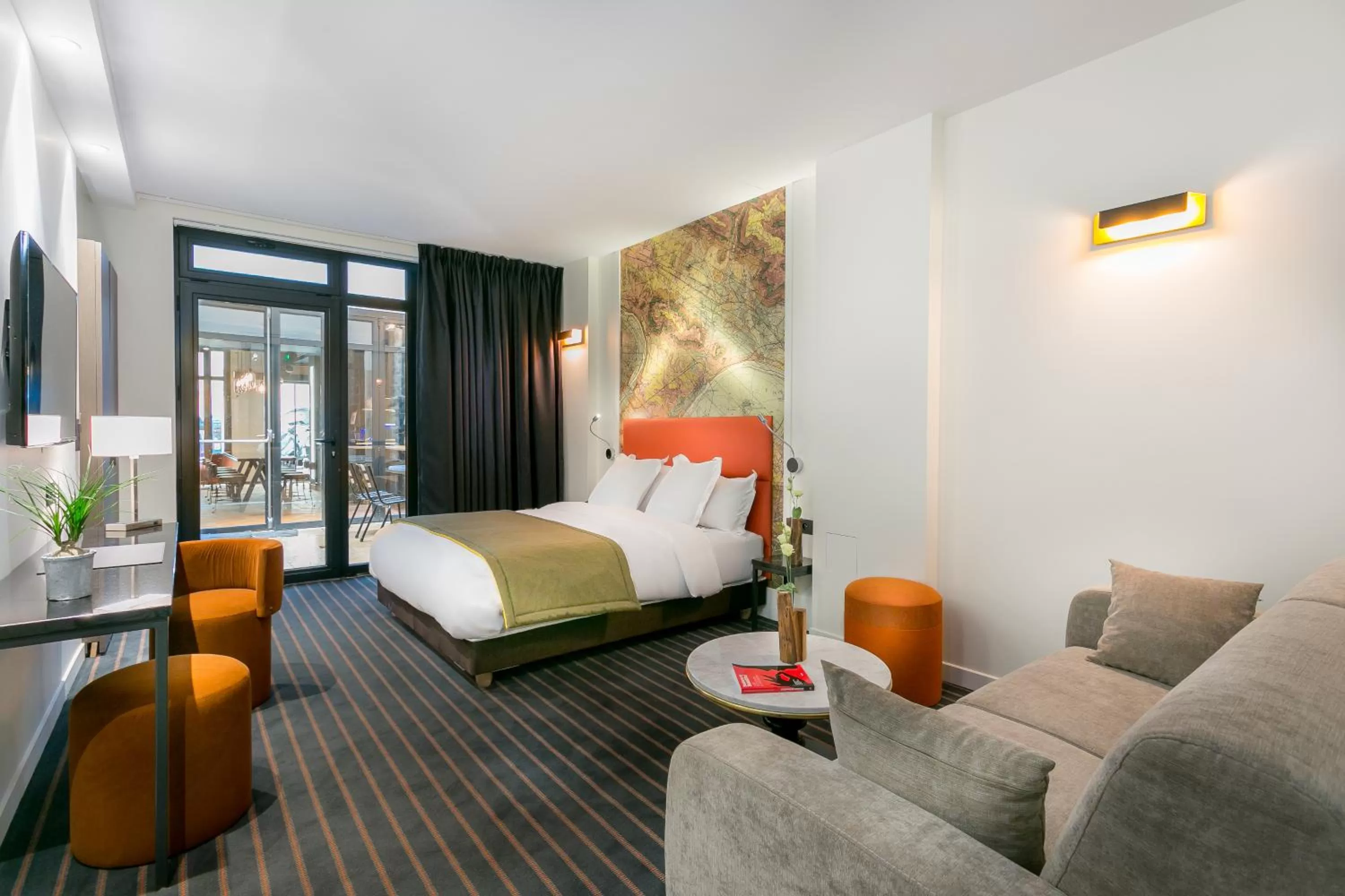 Photo of the whole room, Bed in Hotel Scarlett