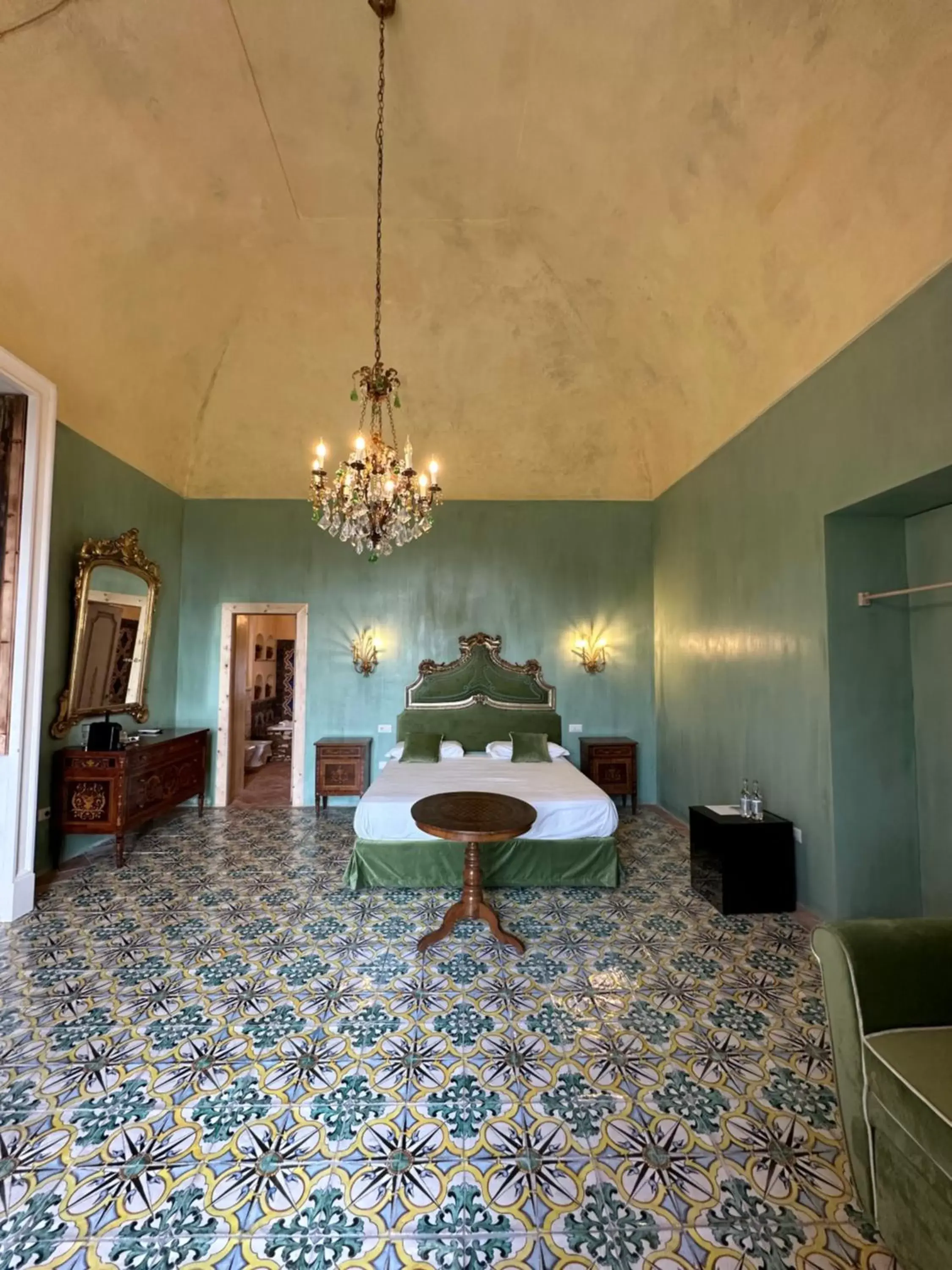 Photo of the whole room in Villa Carafa De Cillis