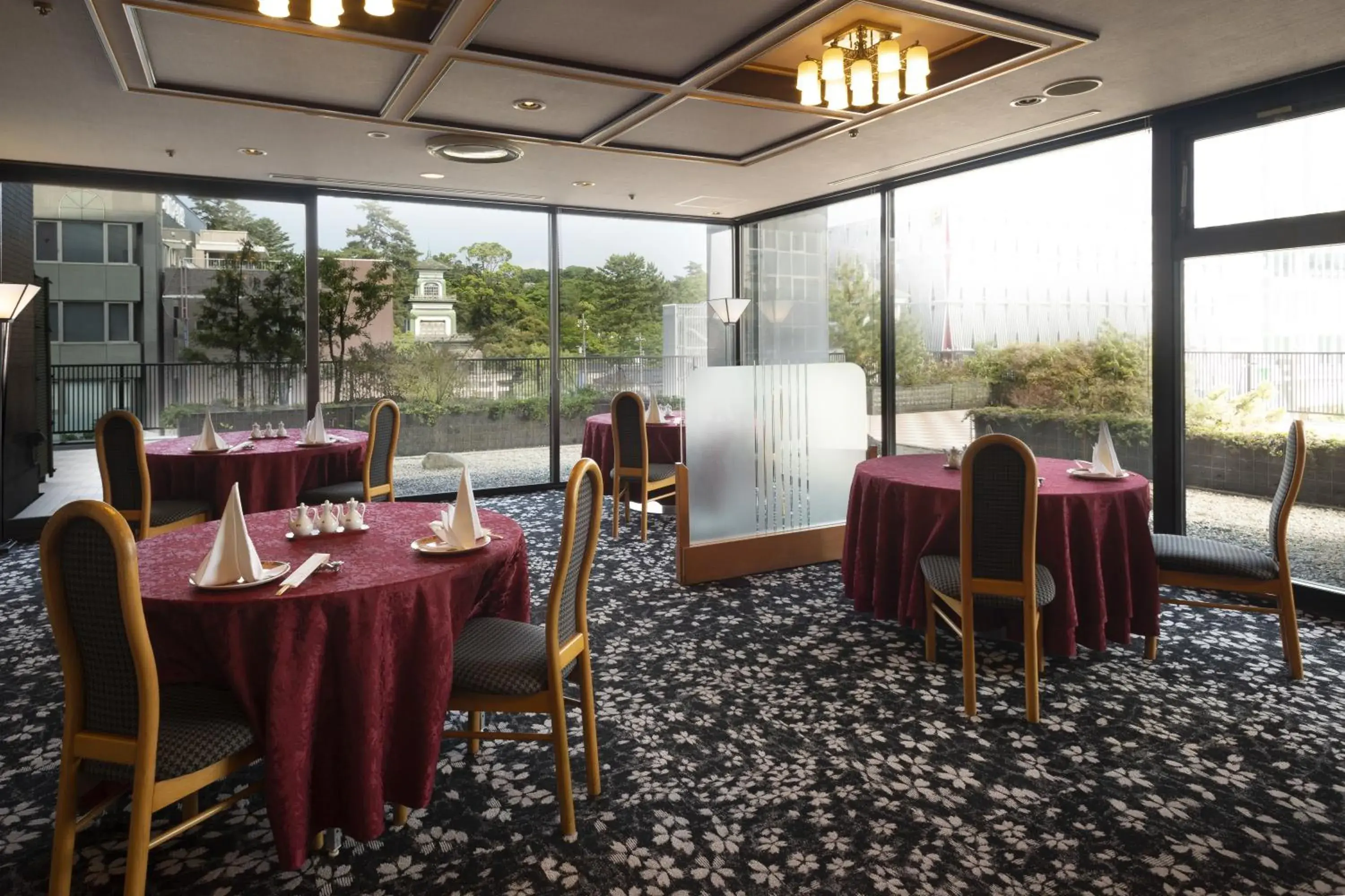 Restaurant/Places to Eat in Kanazawa New Grand Hotel