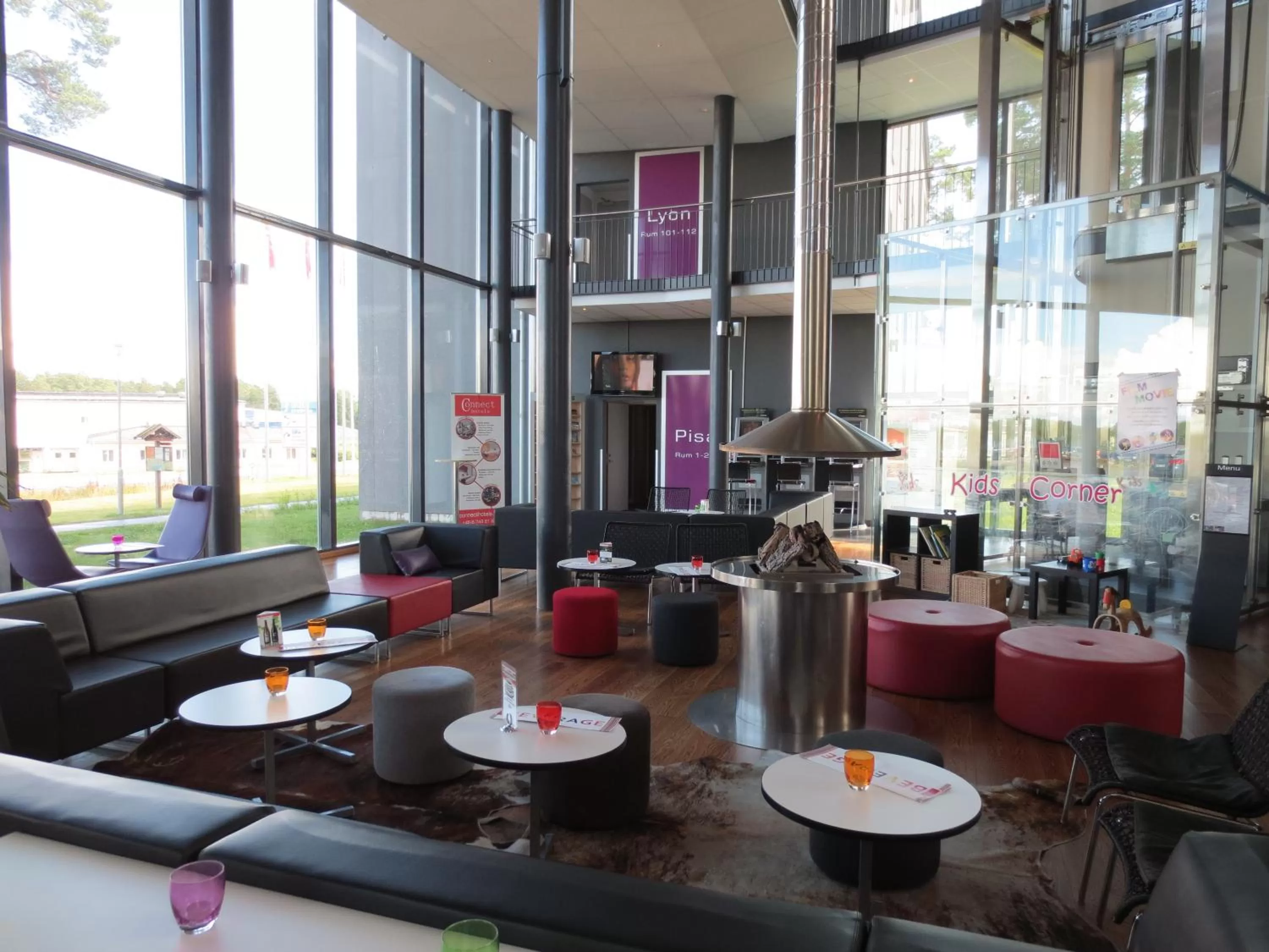 Restaurant/places to eat in Aiden by Best Western Skavsta Airport