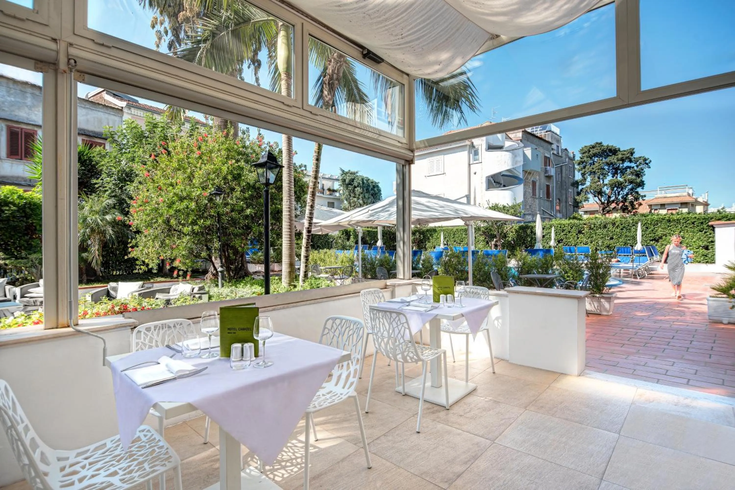 Patio in Hotel Caravel