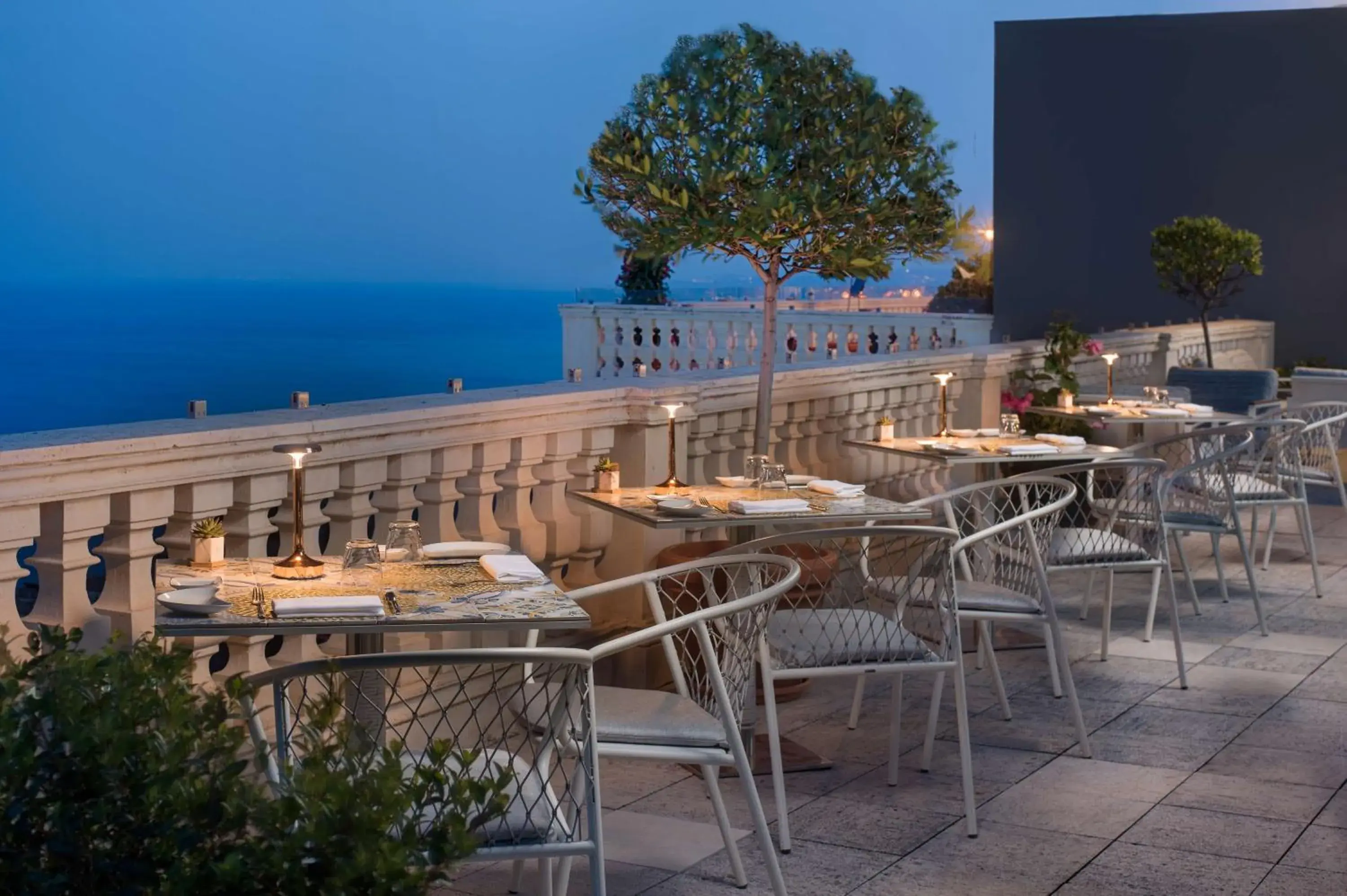 Property building, Restaurant/Places to Eat in NH Collection Taormina