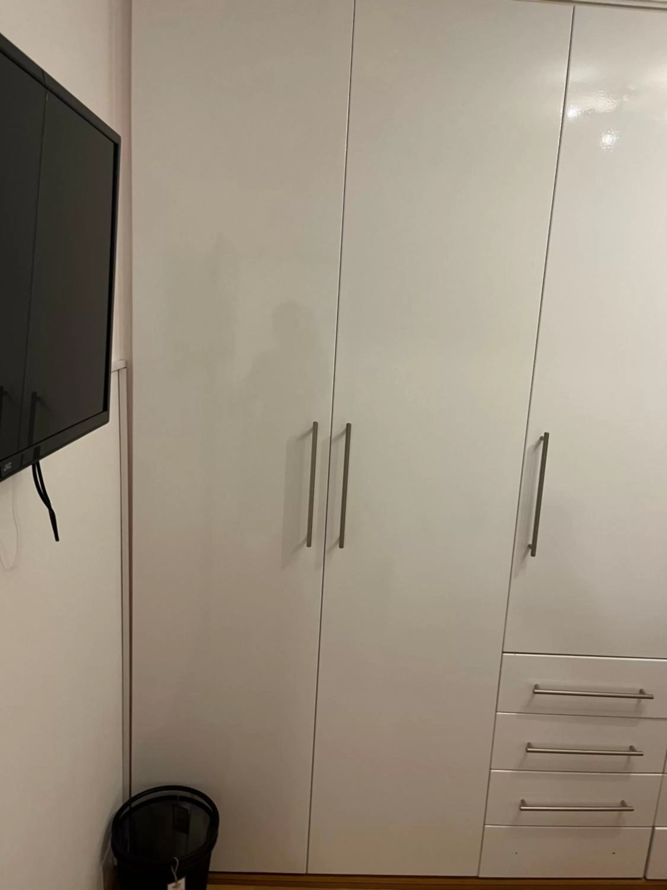 TJ Homes - Luxury Studio Suite with Garden View - Next to tube station London