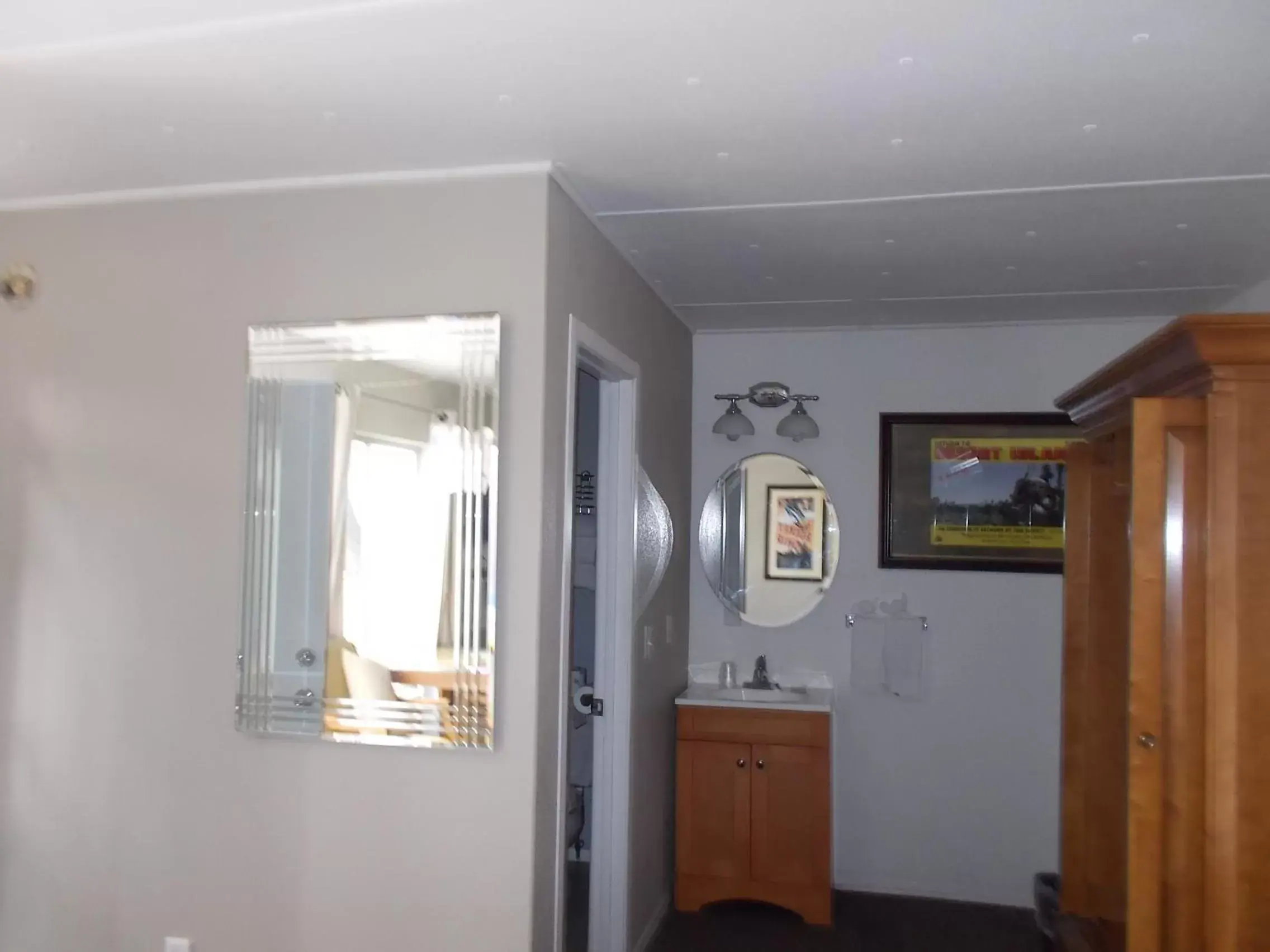 Photo of the whole room, Bathroom in Atomic Inn Beatty Near Death Valley