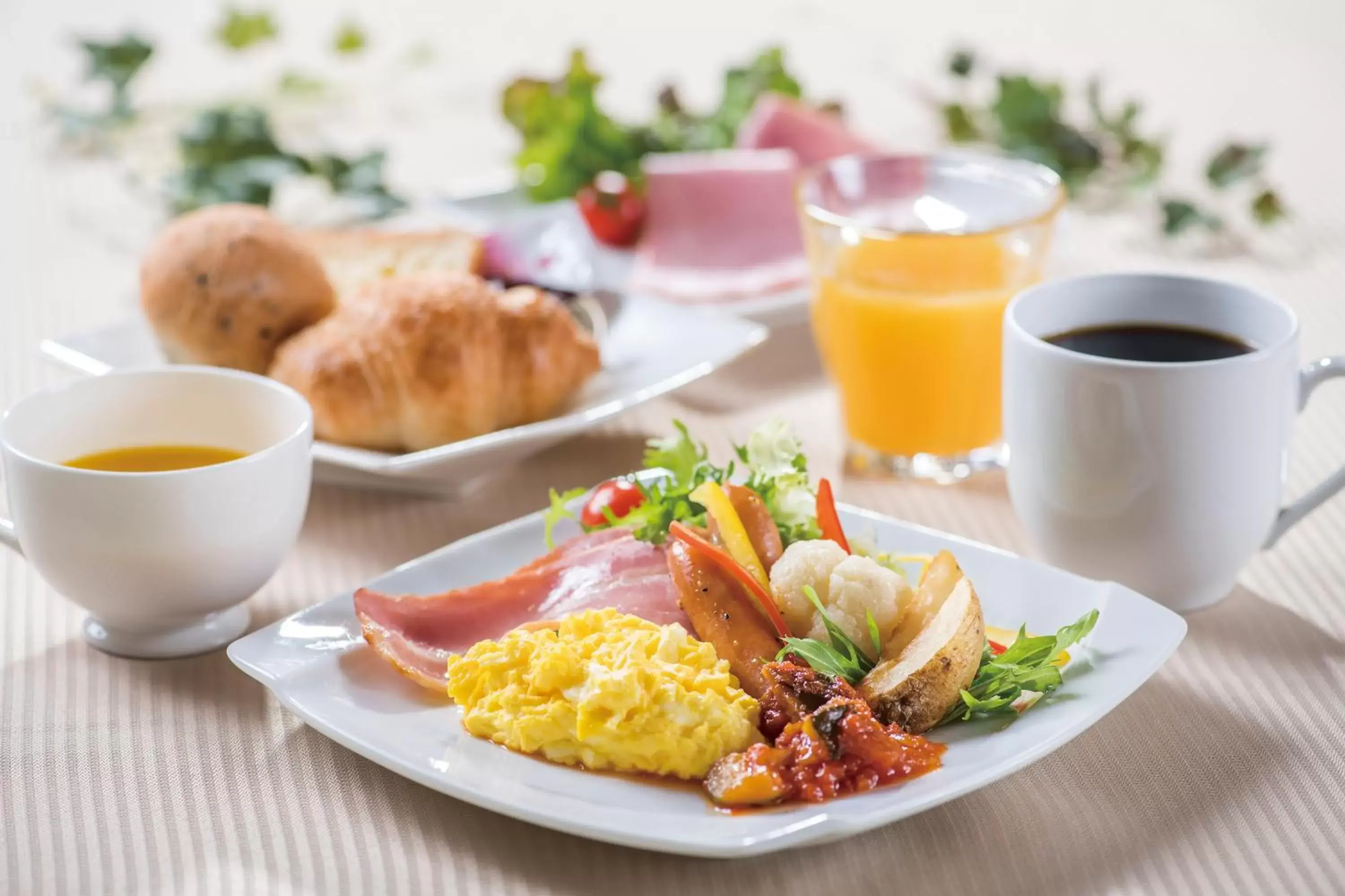 Continental breakfast in Hotel Port Plaza Chiba Continental breakfast in Hotel Port Plaza Chiba