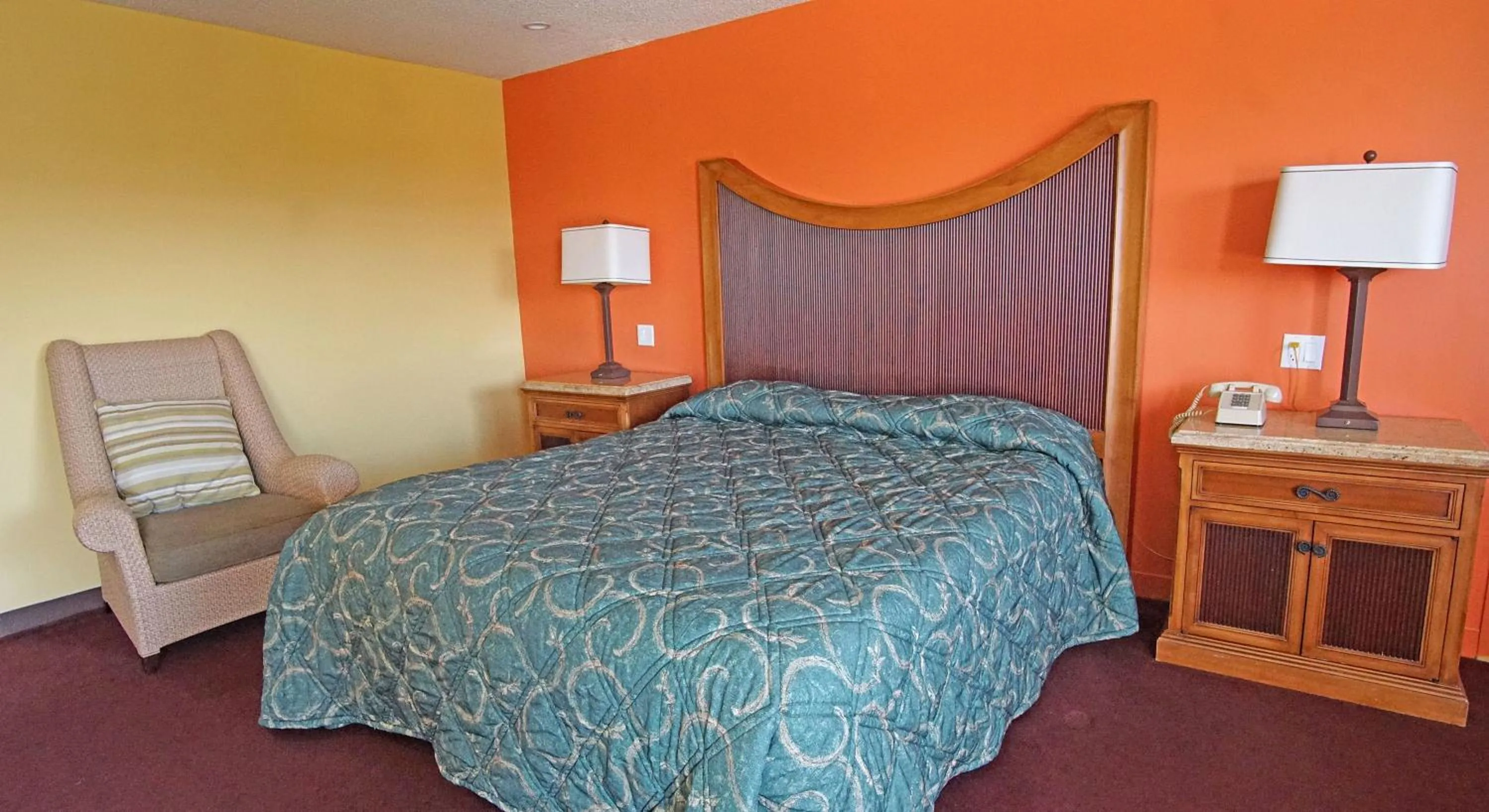 Los Angeles Inn & Suites - LAX