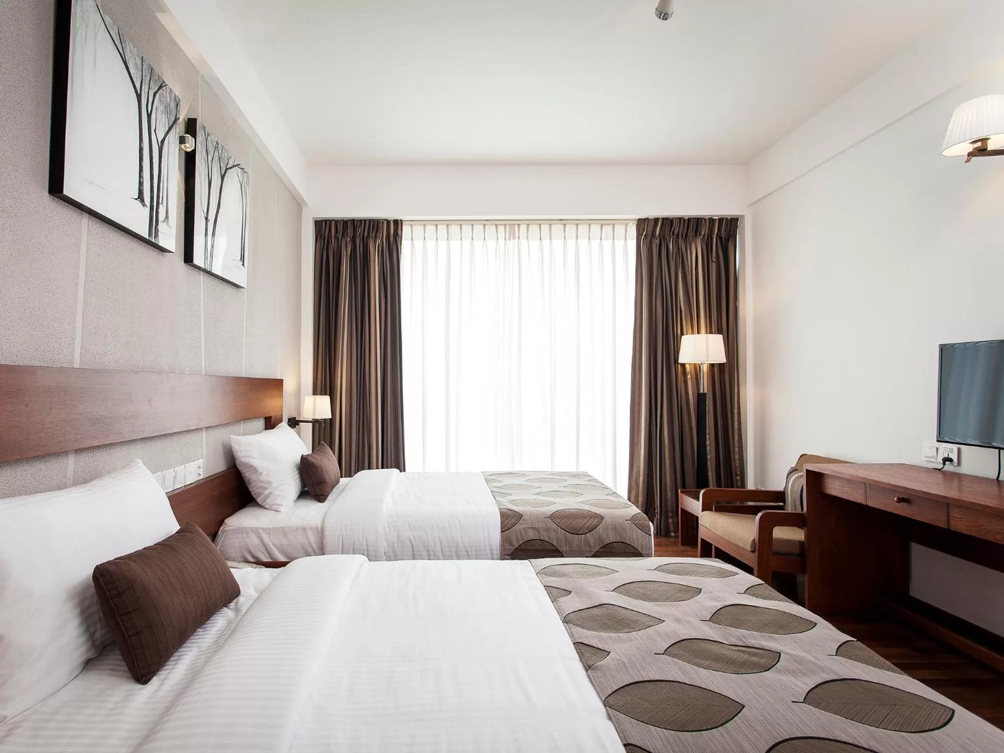 Bedroom, Bed in The Ocean Colombo - Guaranteed Sea View Rooms