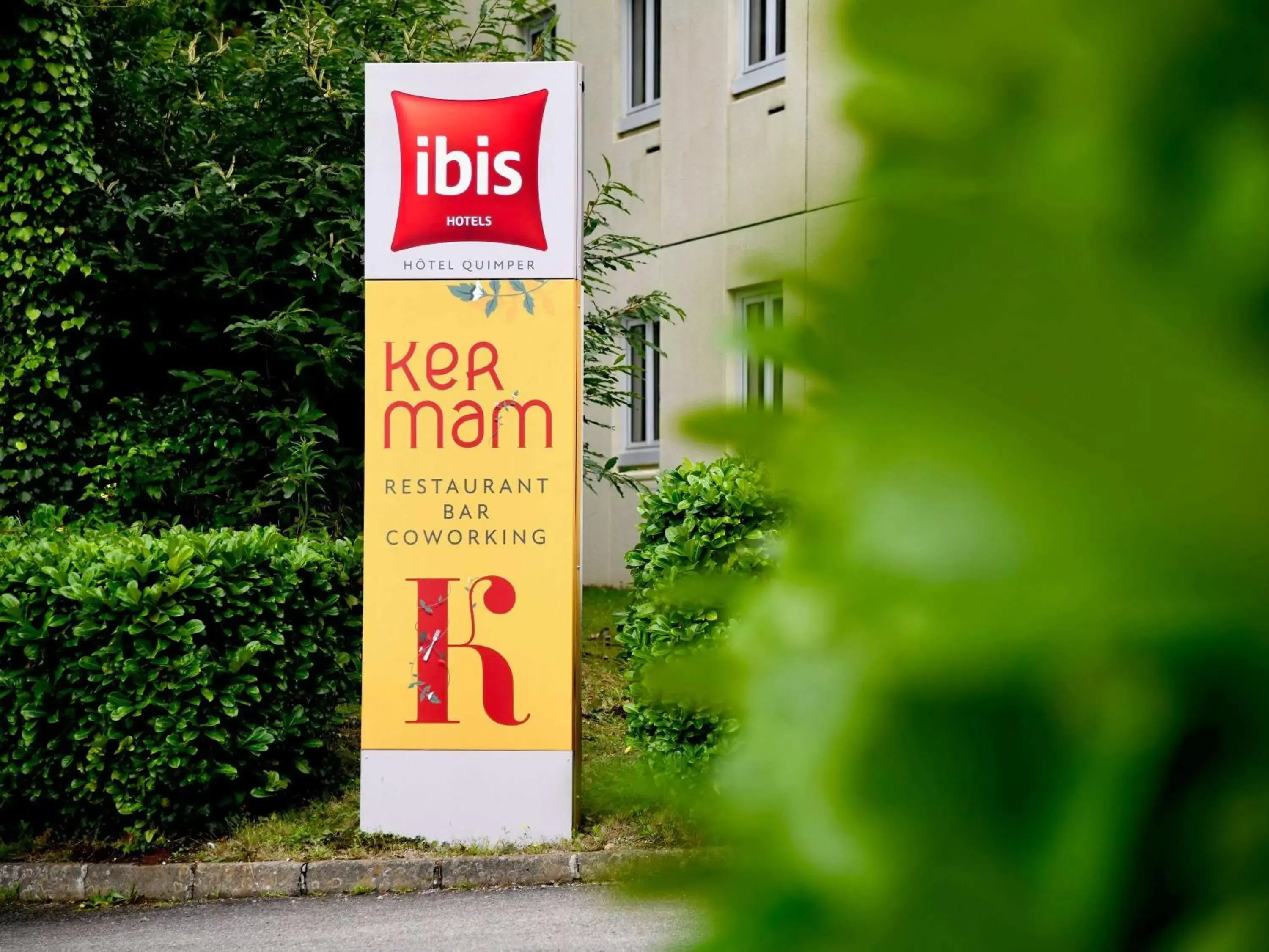 Restaurant/places to eat in ibis Quimper