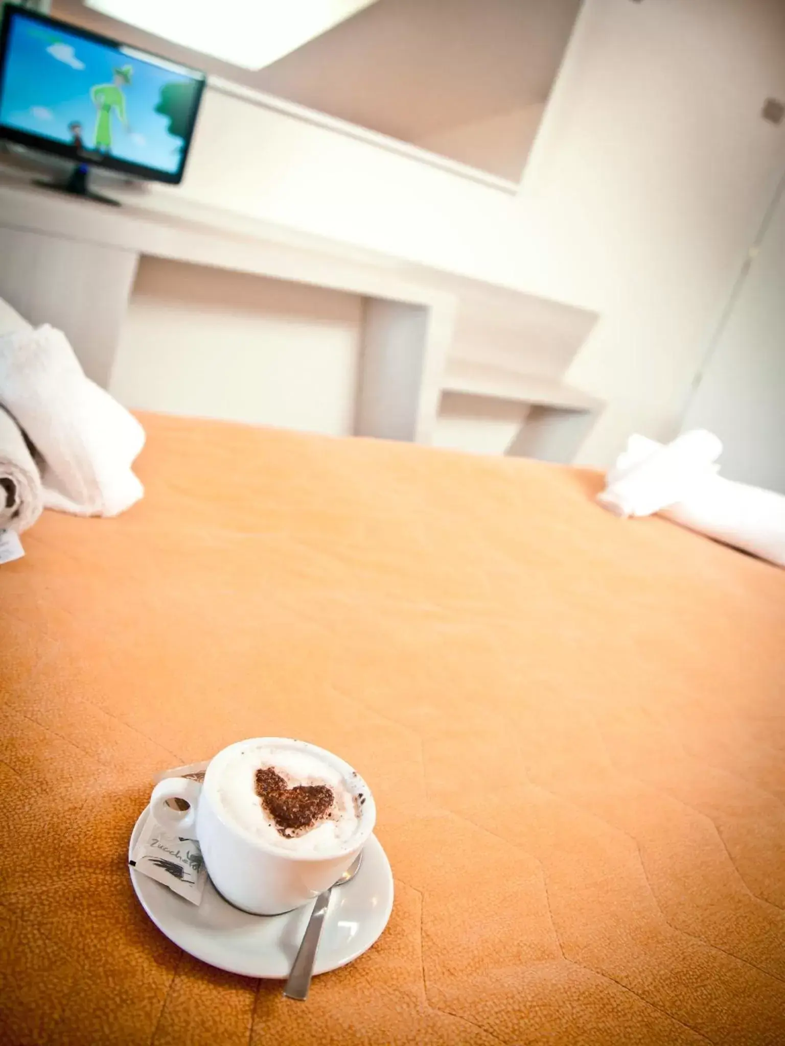 Coffee/tea facilities, Bed in Riviera Mare Beach Life Hotel