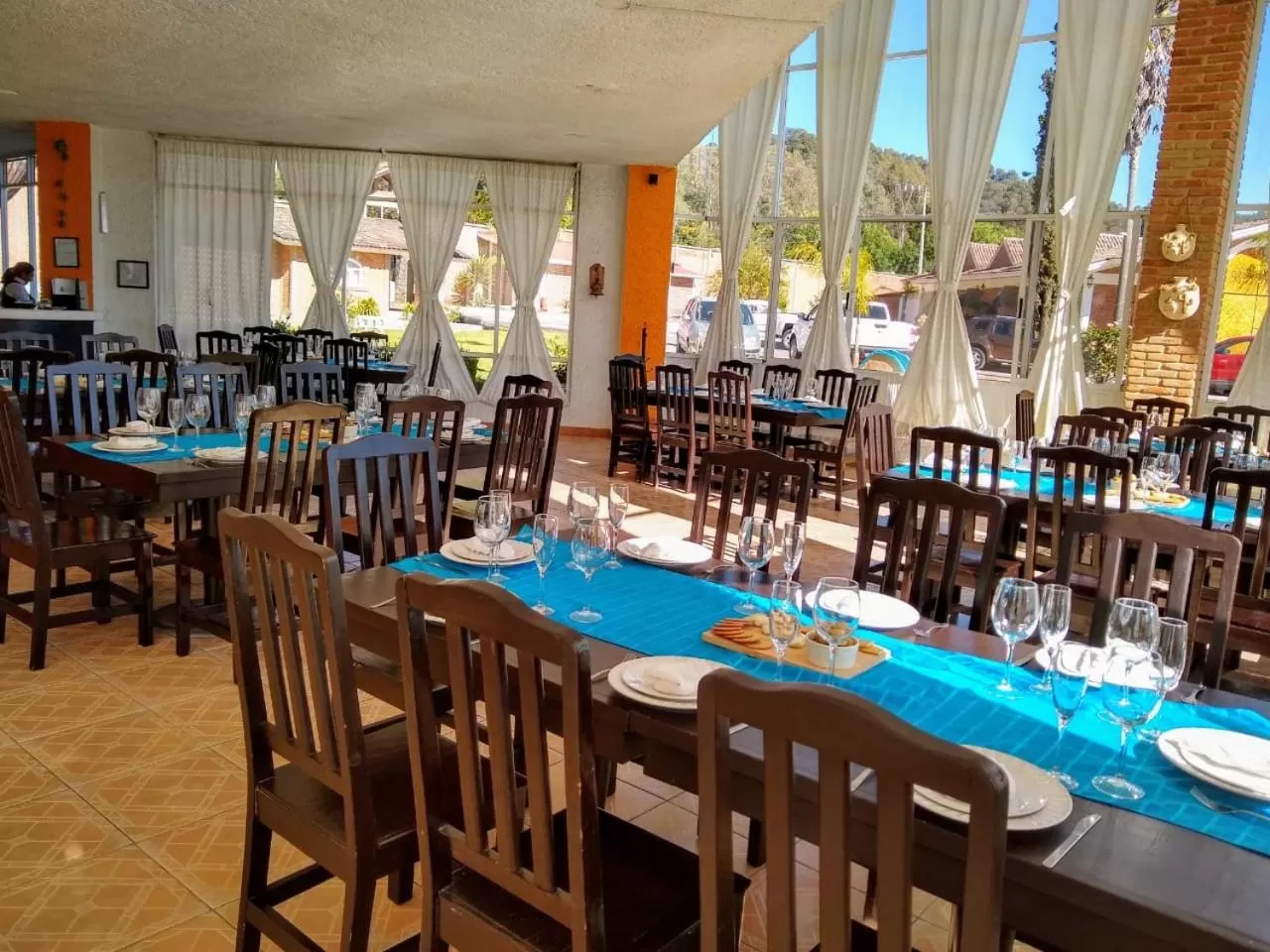 Restaurant/places to eat in Hotel Villa Monarca Inn